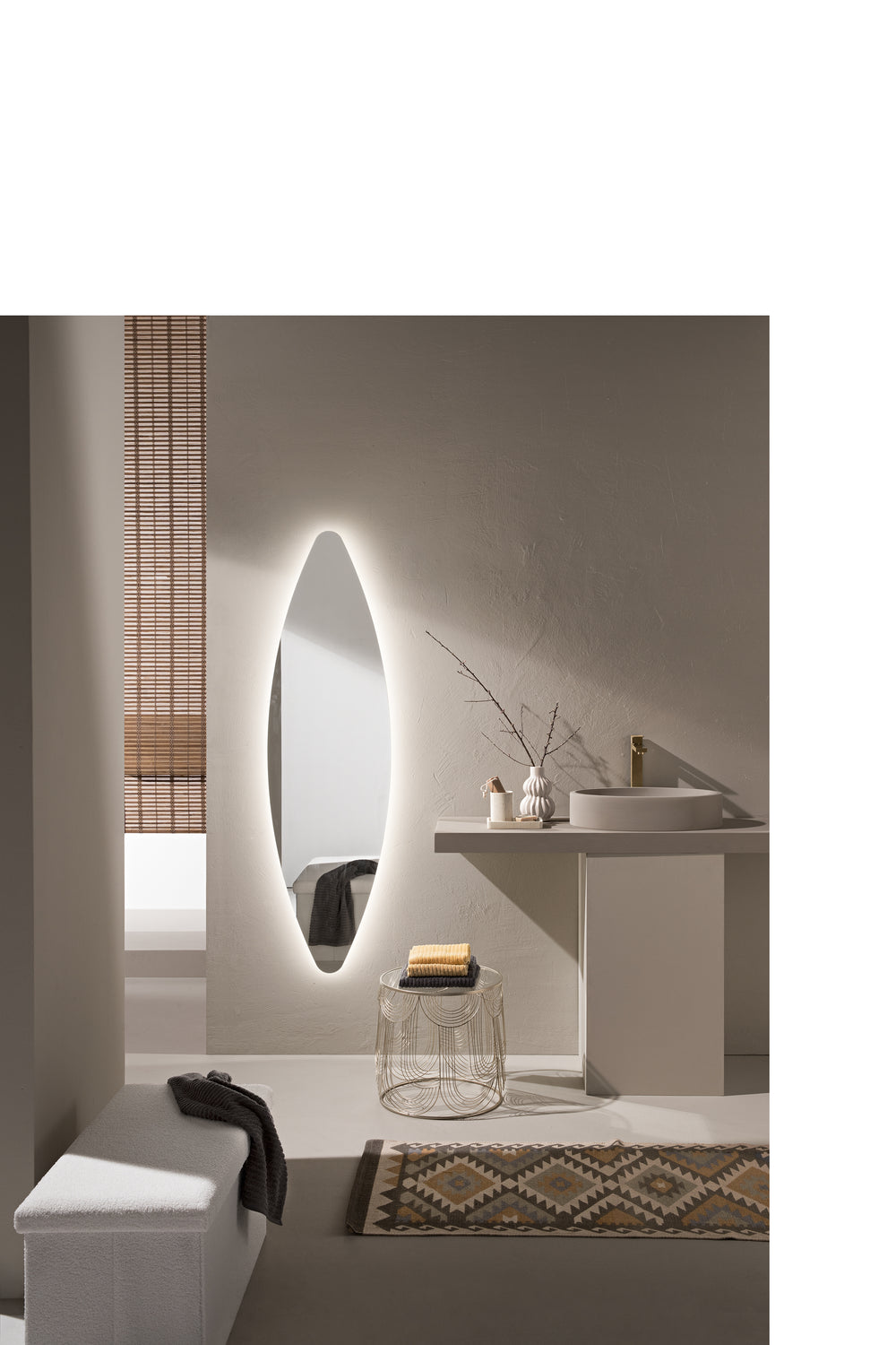 SPECCHIO 120X70CM ANGOLI SMUSSATI CORNICE FRONTALE LED CCT ARGENTO SENZA RAME 4MM STRUTTURA REVERSIBILE PVC SPECCHIO INGRANDITORE 3X PELLICOLA ANTIDEFLAGRANTE