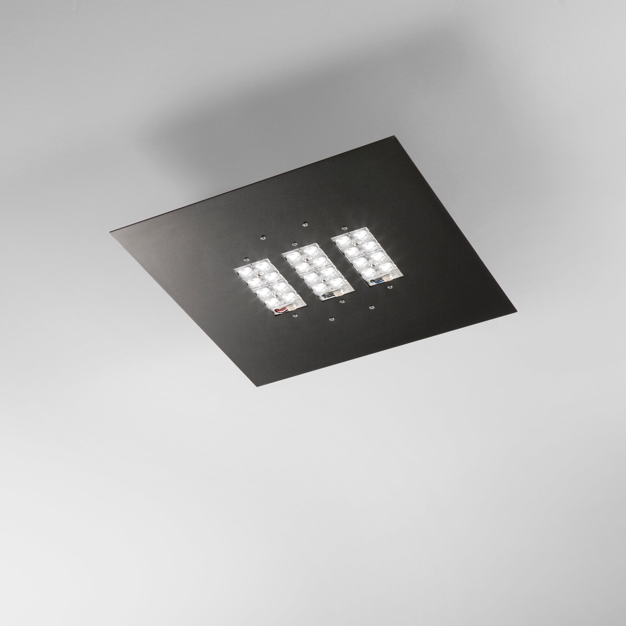 MODULO LED OSRAM BRIGHTMAX NERO 60W 9600LM 2700K CON MEZZANOTTE VIRTUALE 40X40X4,2CM