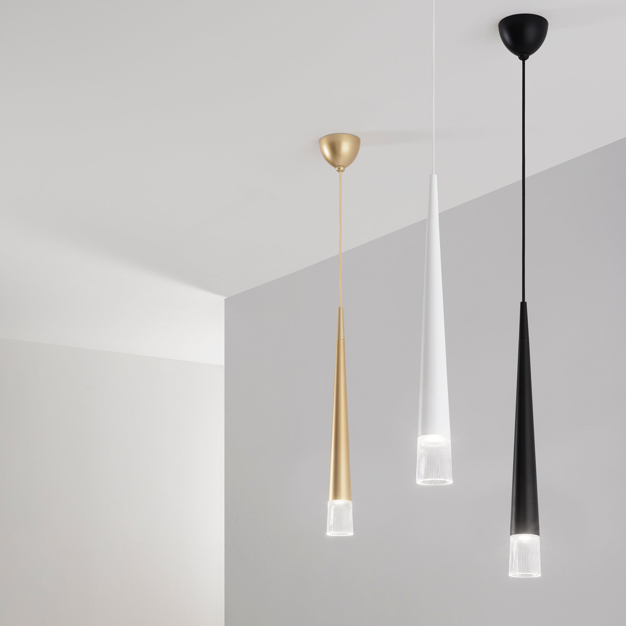 SOSPENSIONE LANCELOT NERA 1XGU10 6X181CM
