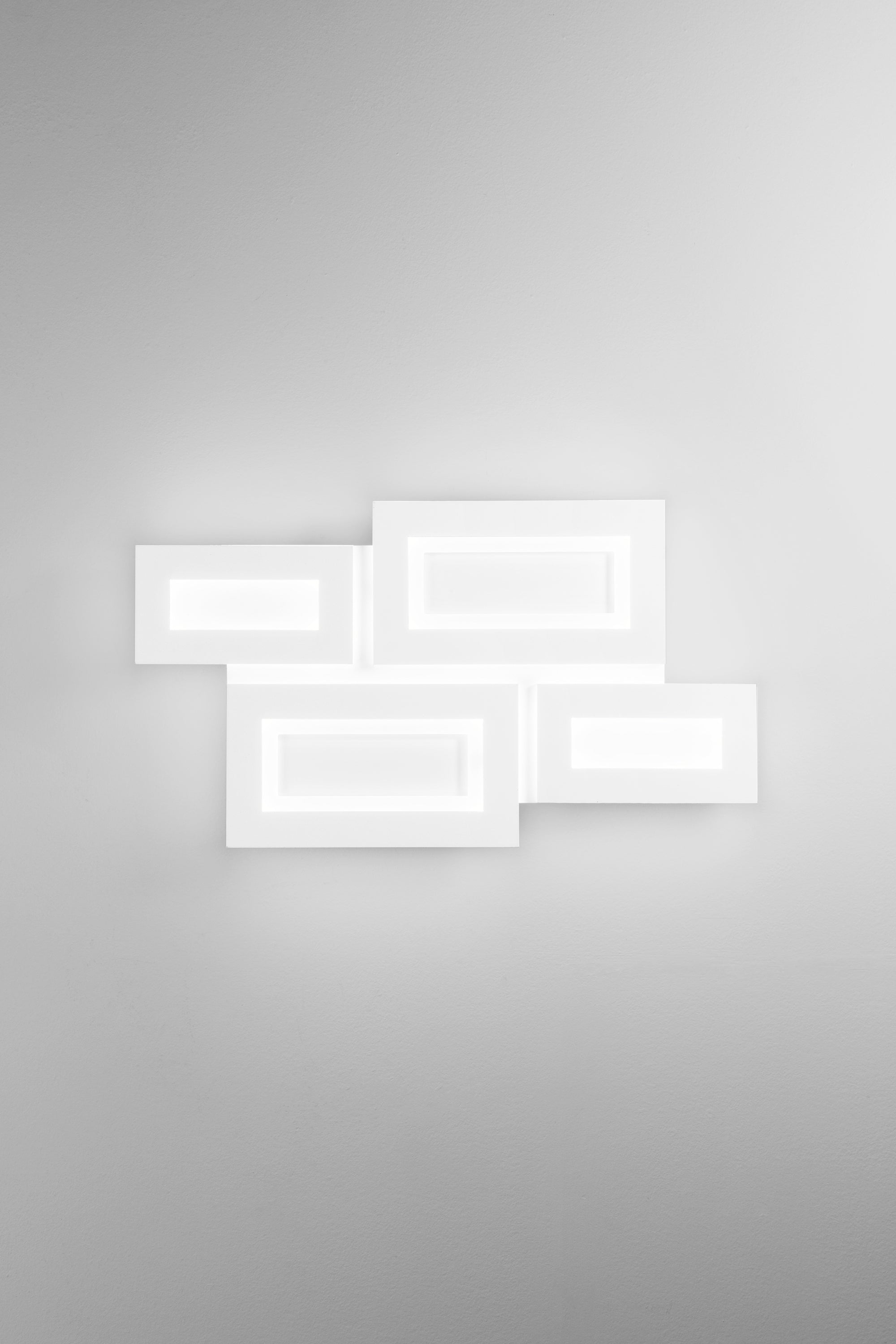 PLAFONIERA ALBERS BIANCA IN METALLO 40W CCT 3000/4000/6500K 62.5X35X5CM