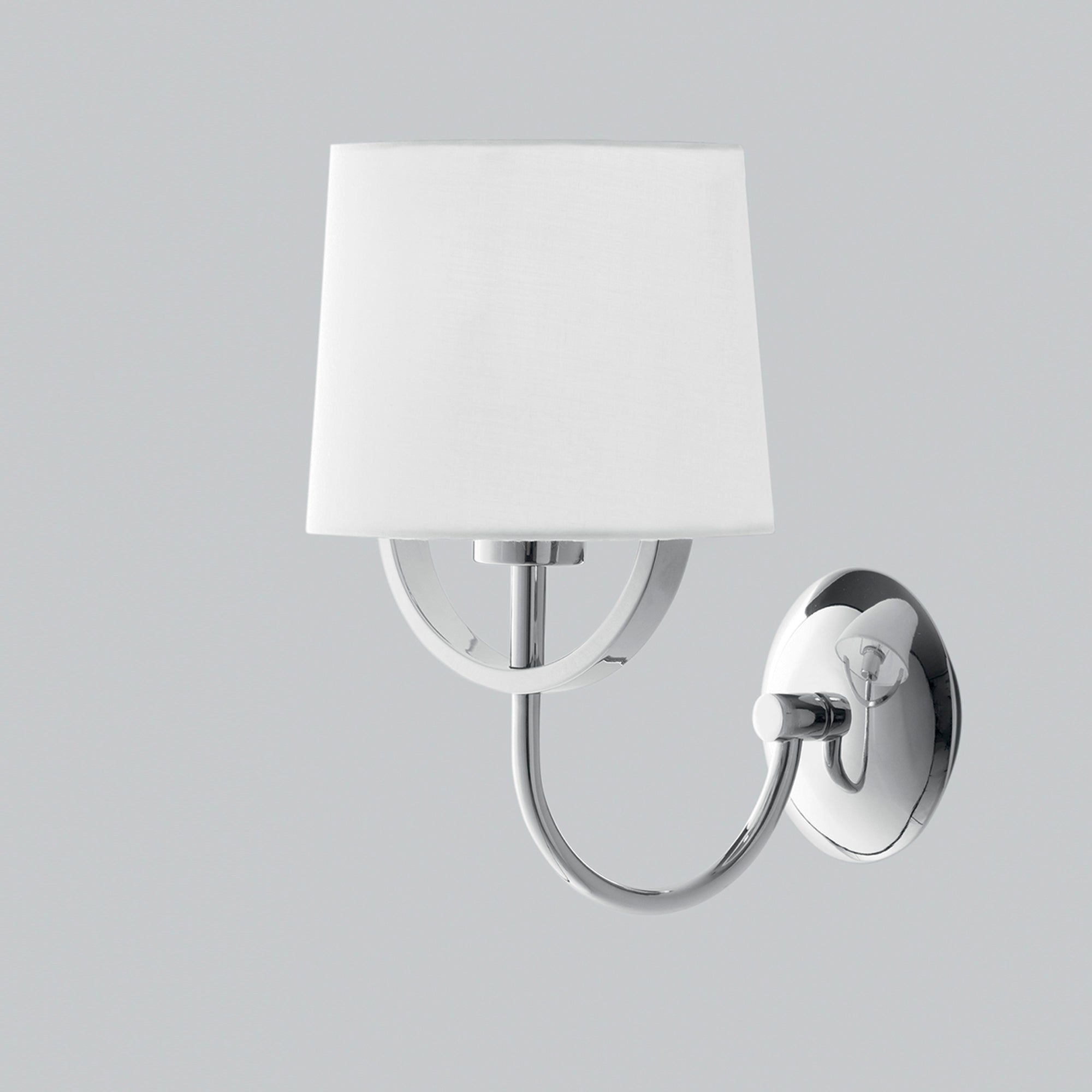 APPLIQUE ASTORIA CROMO/BIANCO 1XE27 18X27,5X28,7 CM