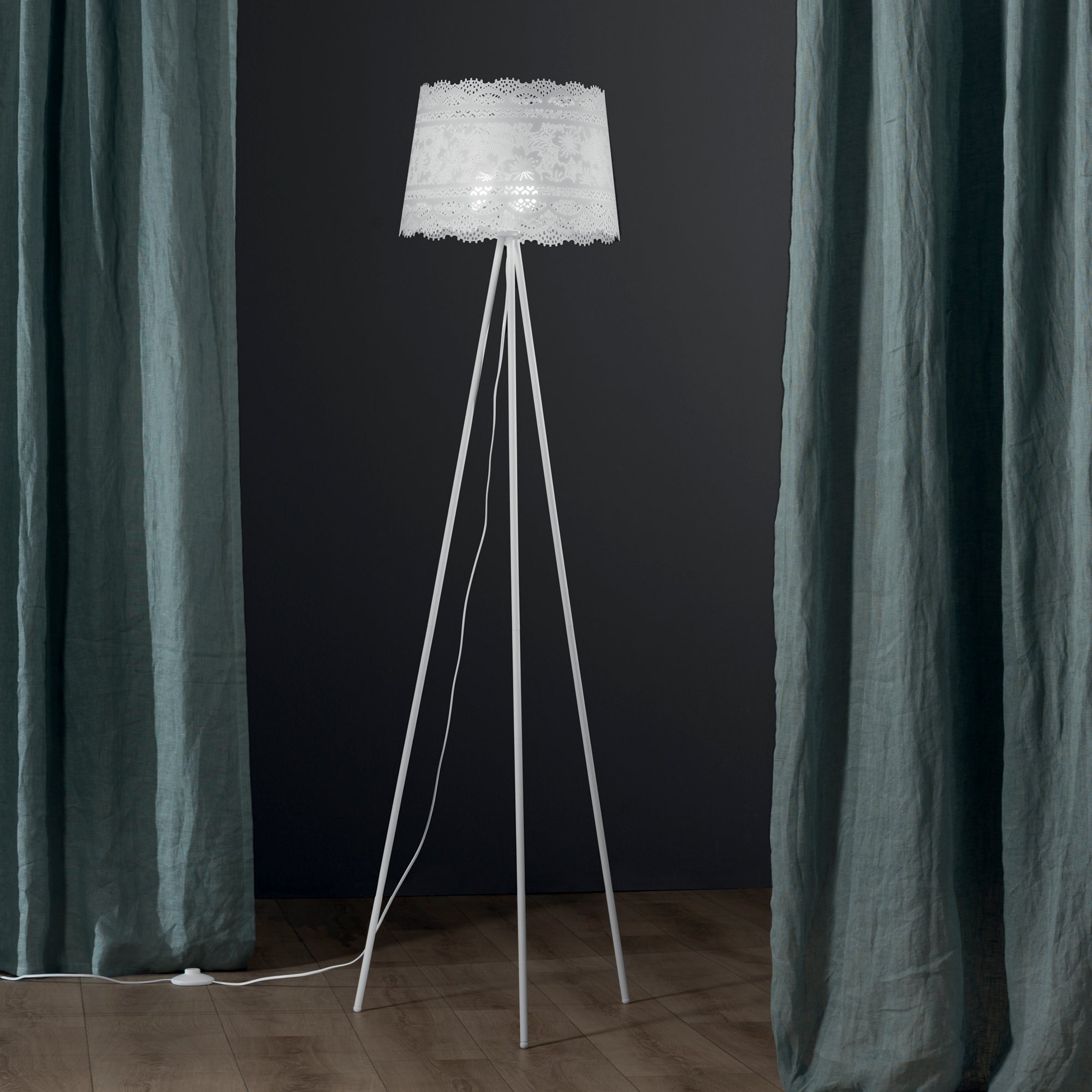 PIANTANA CLUNY BIANCA 3XE14 40X168CM