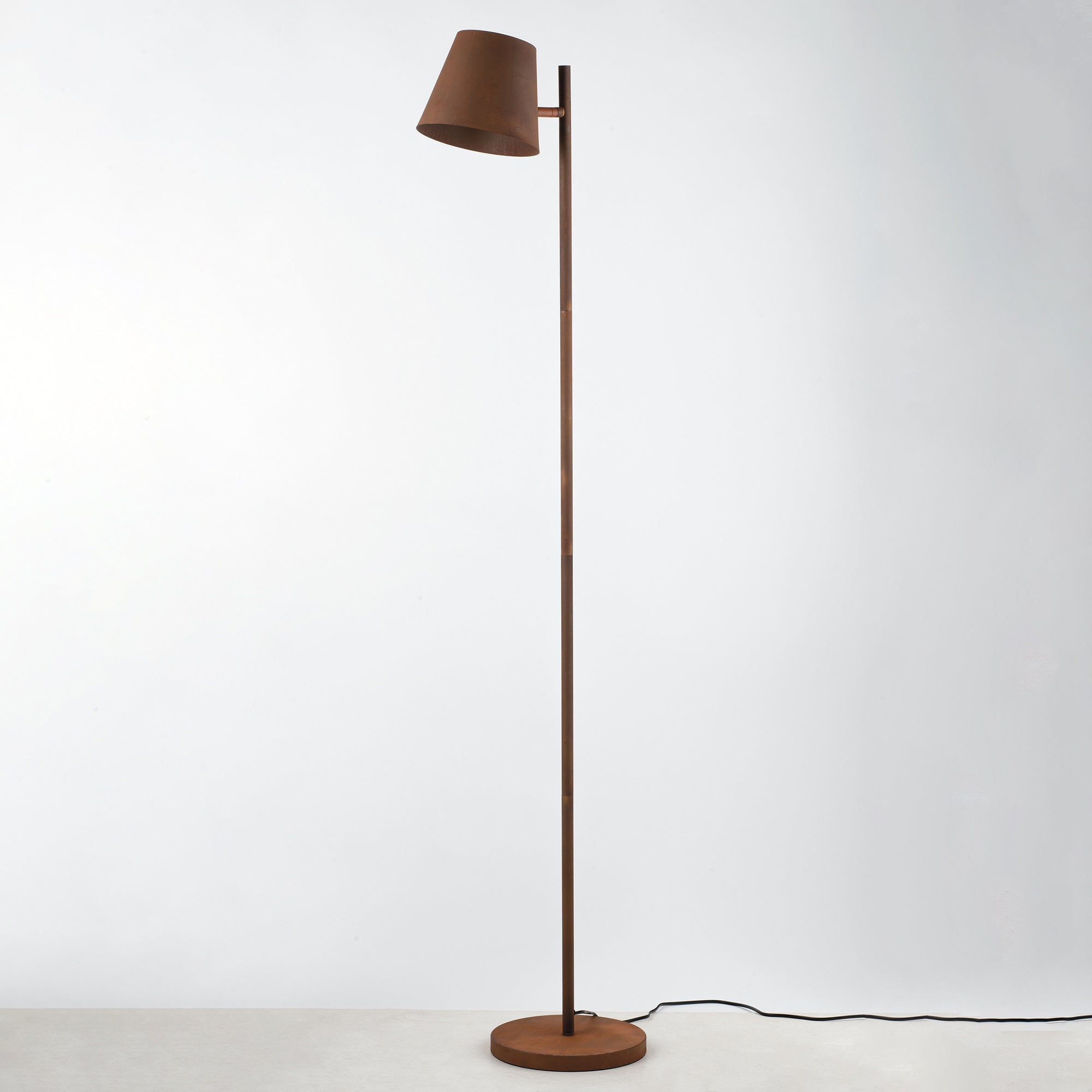 PIANTANA COLT RUGGINE 1XE27 37X160CM