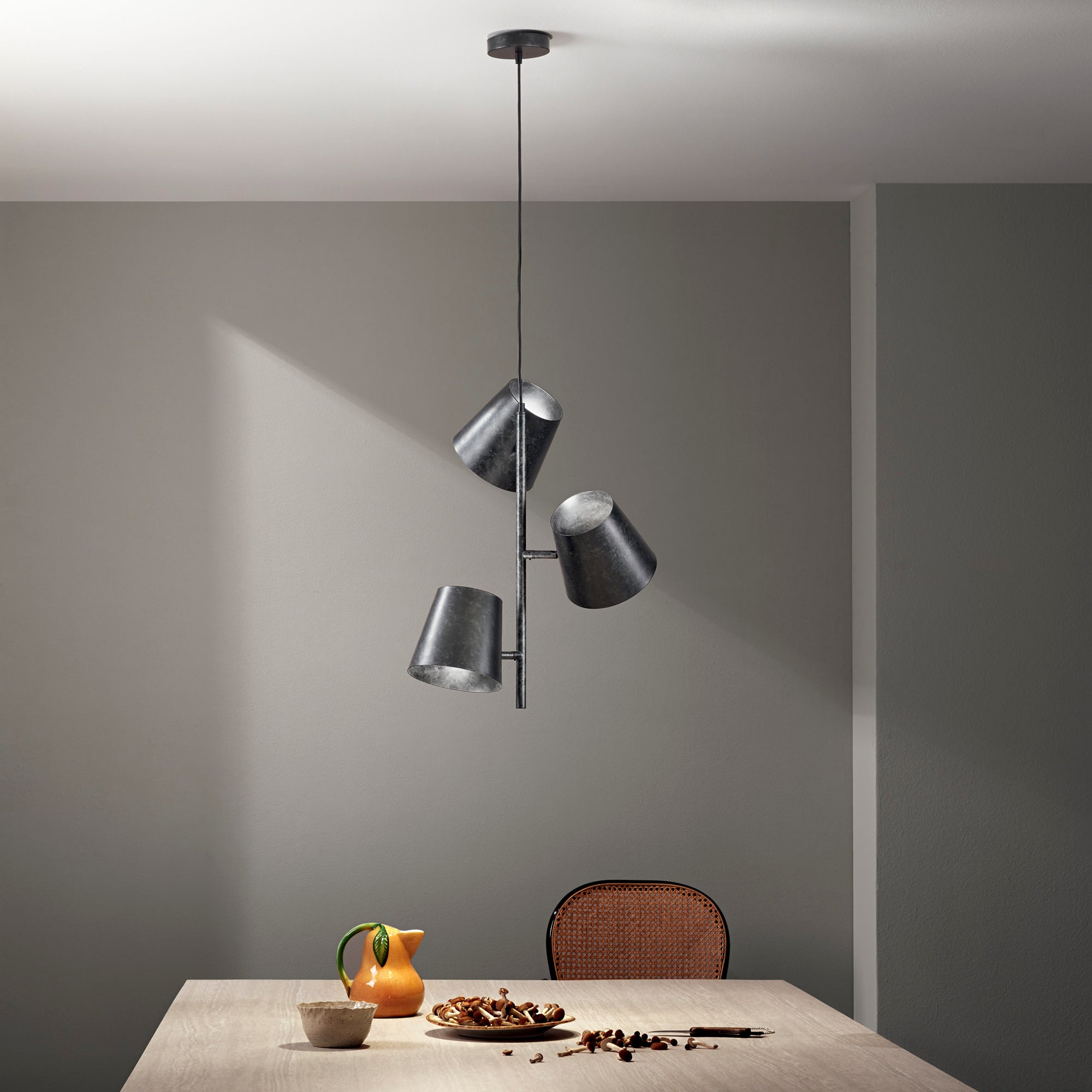 SOSPENSIONE COLT GRIGIA 3XE27 51X212CM