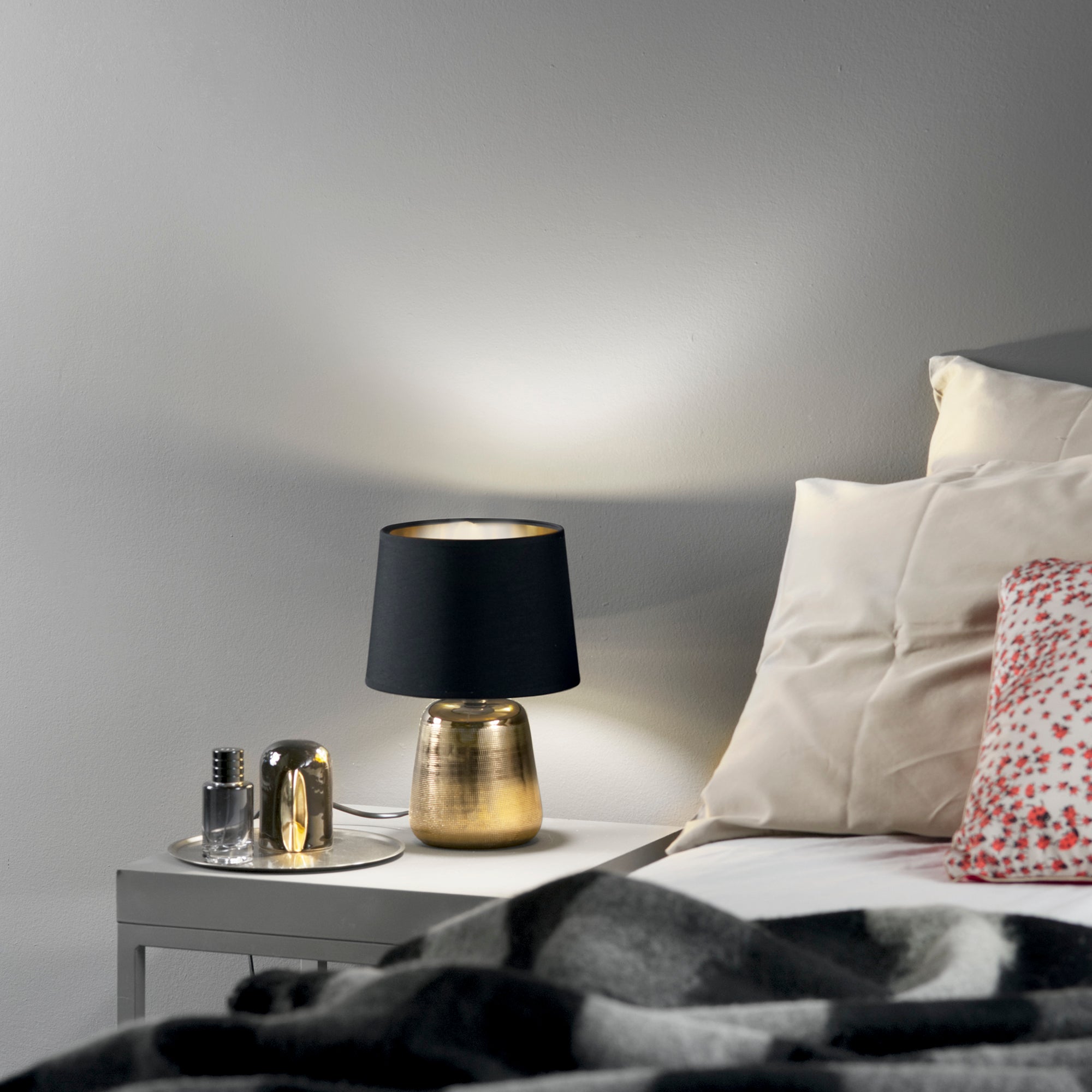 LUMETTO ECSTASY ORO/NERO 1XE14 17X29CM