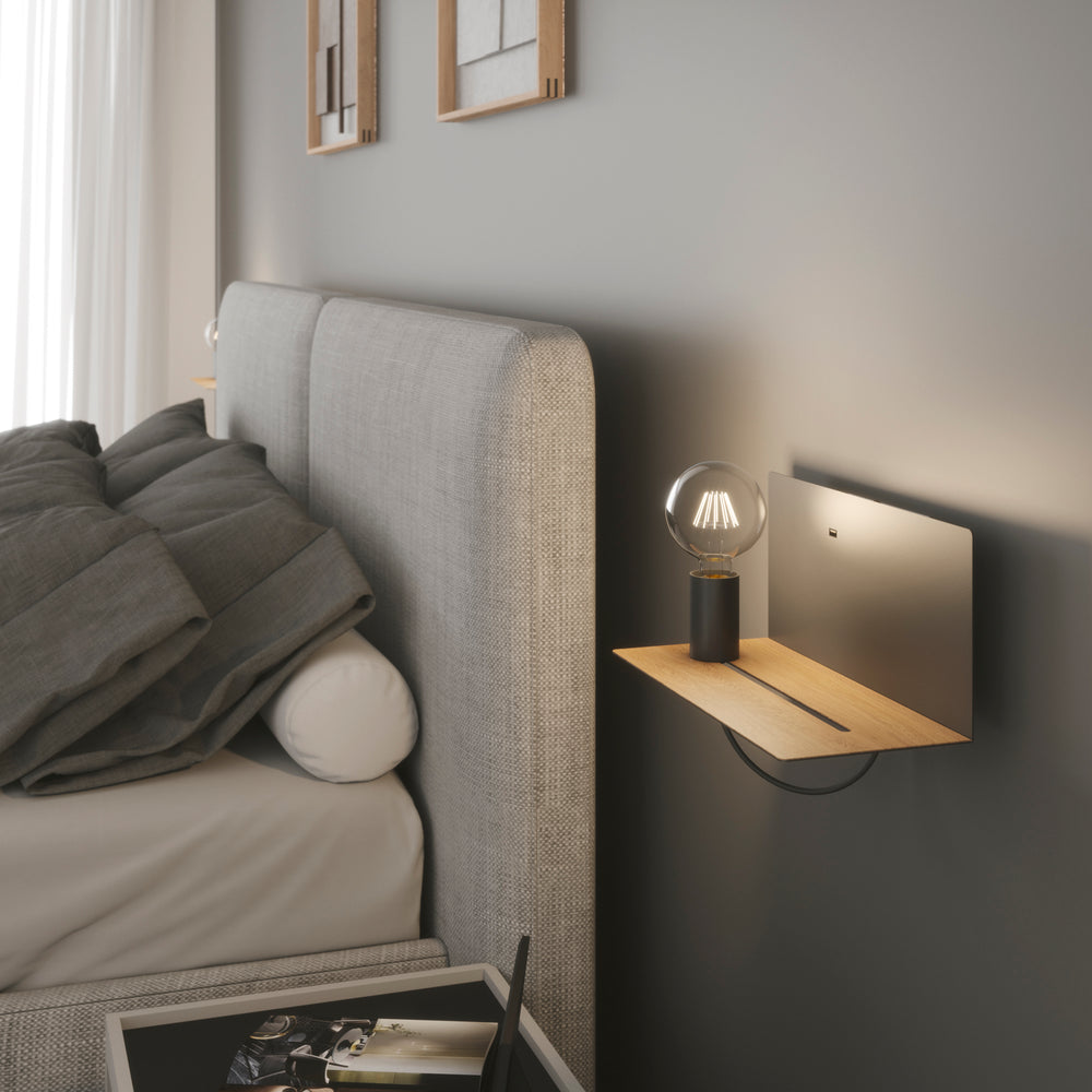 APPLIQUE FLASH NERA CON MENSOLA E USB 2A USB 1XE27 33X18X15CM