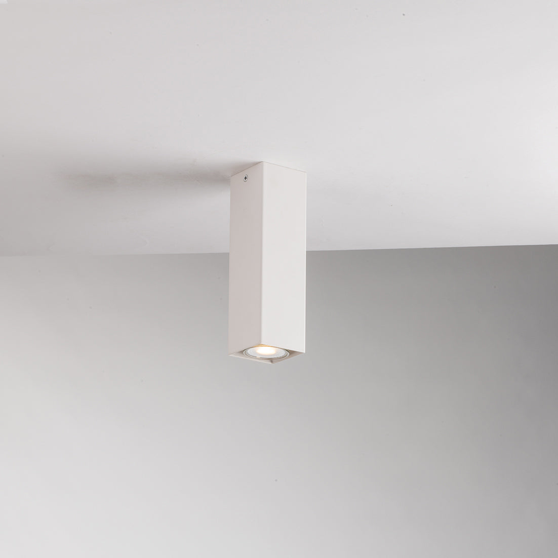 "Plafoniera FLUKE quadrata in metallo bianco 20cm."