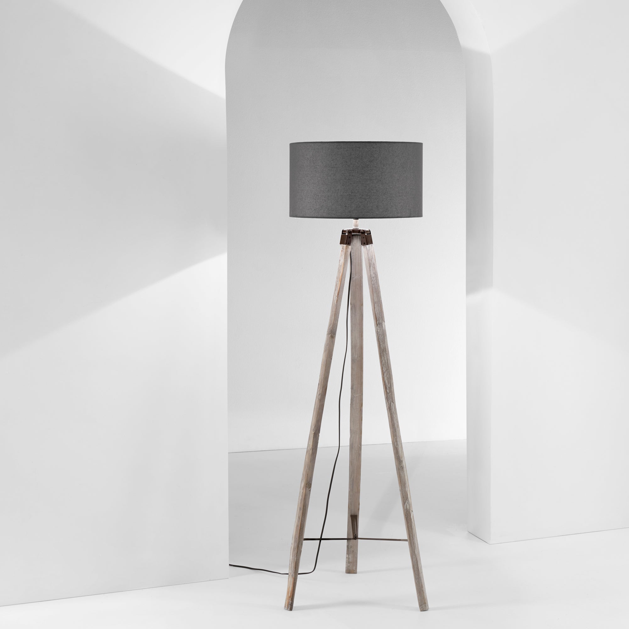 PIANTANA GALLERY LEGNO 1XE27 51X156CM