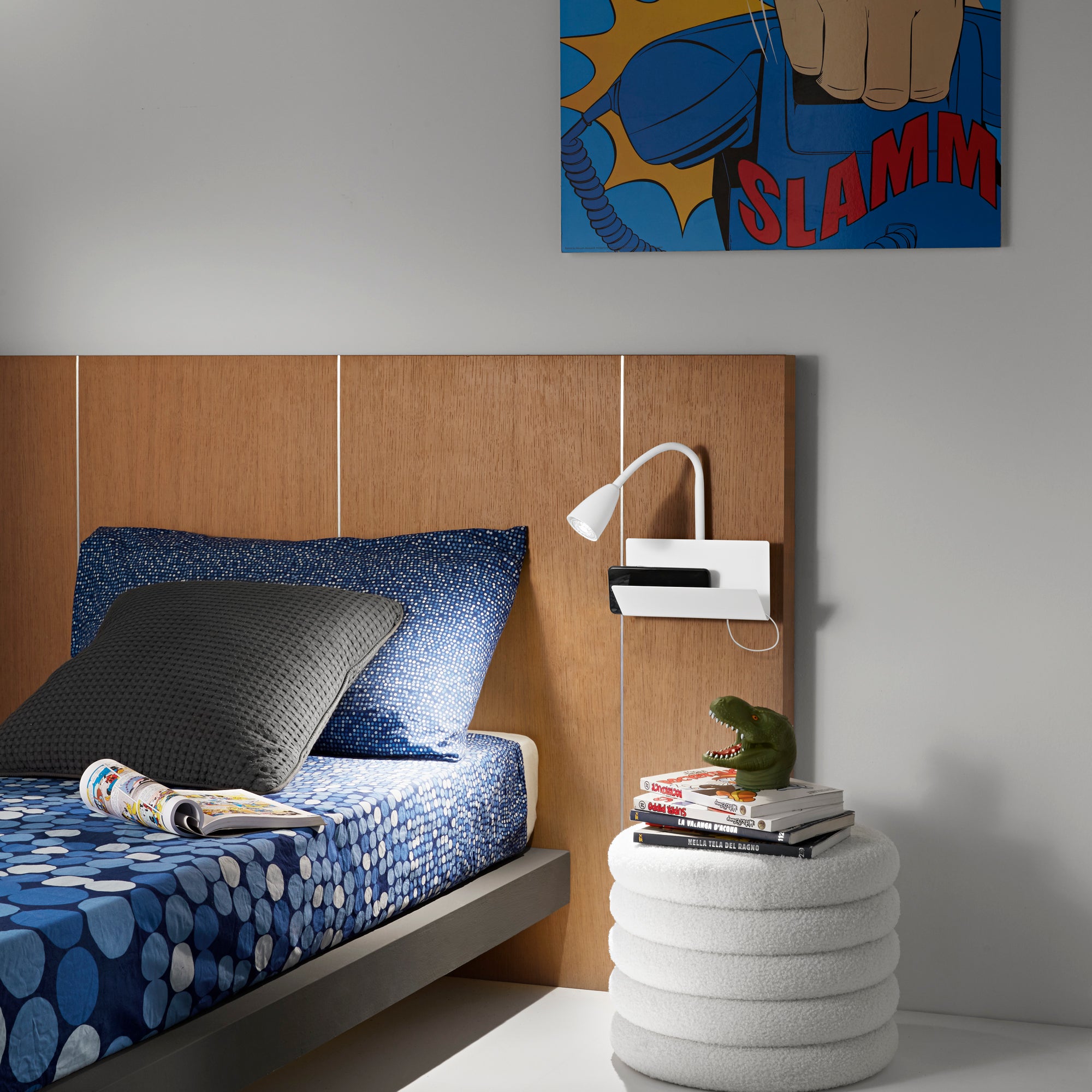 APPLIQUE GULP FLESSIBILE BIANCA CON USB 2A 1XGU10 23X27X49CM