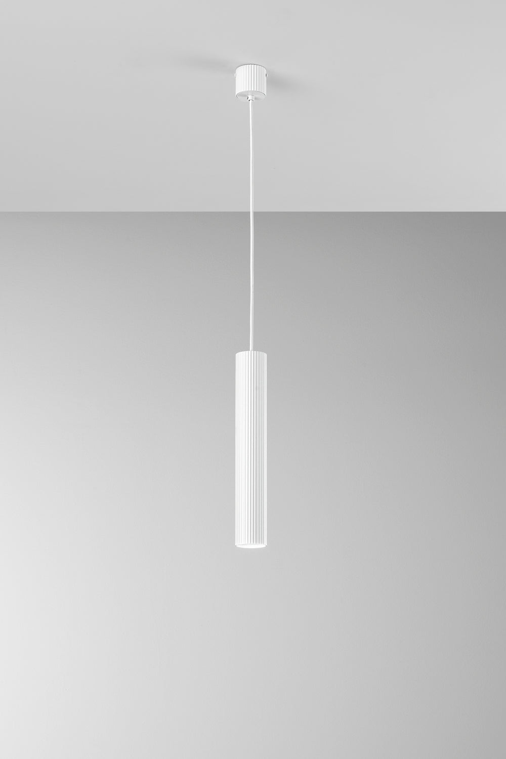 SOSPENSIONE LORD BIANCA IN ACCIAIO+ALLUMINIO 1XGU10 25W 10X10X240CM