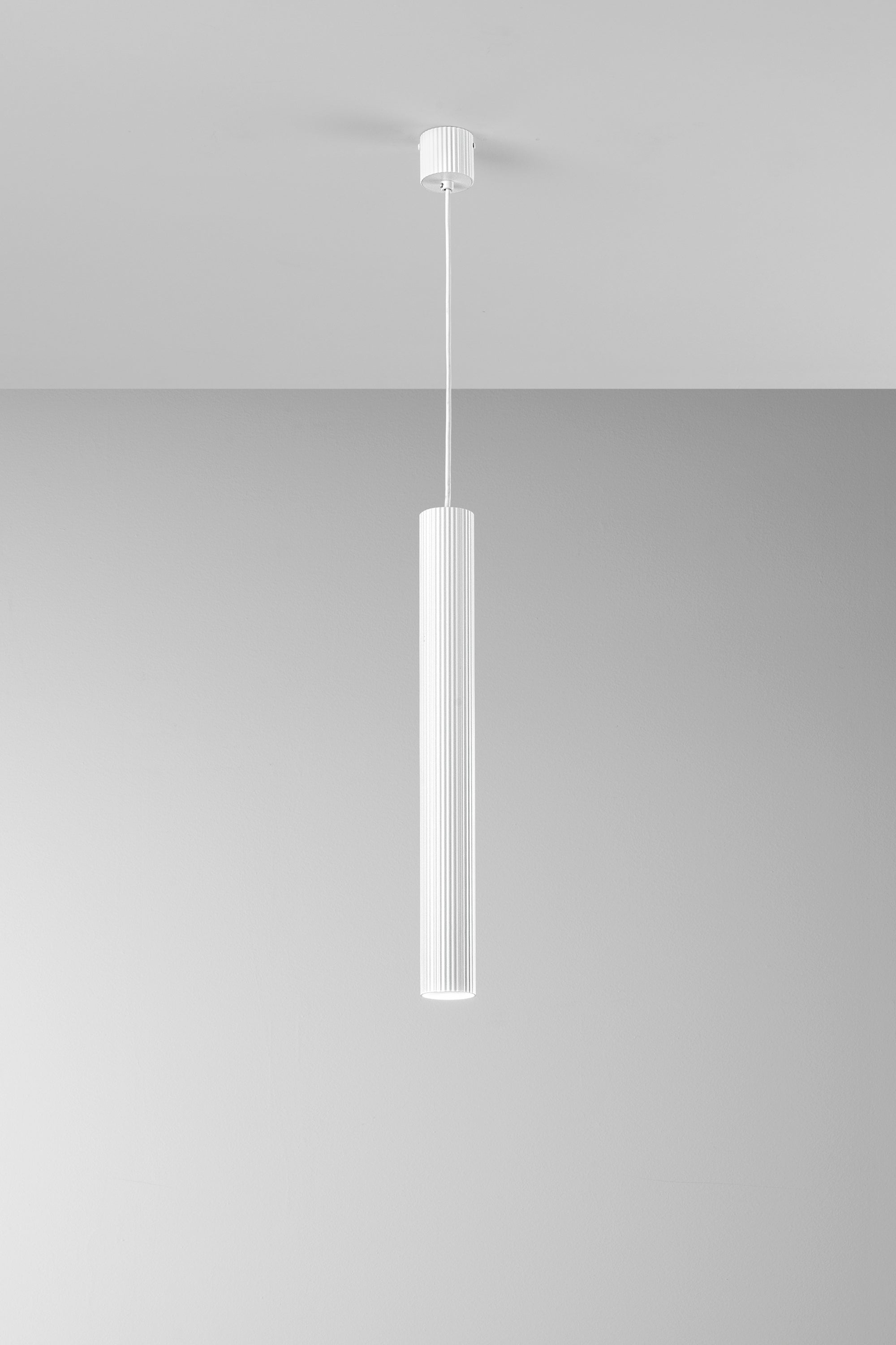 SOSPENSIONE LORD BIANCA IN ACCIAIO+ALLUMINIO 1XGU10 25W 10X10X255CM
