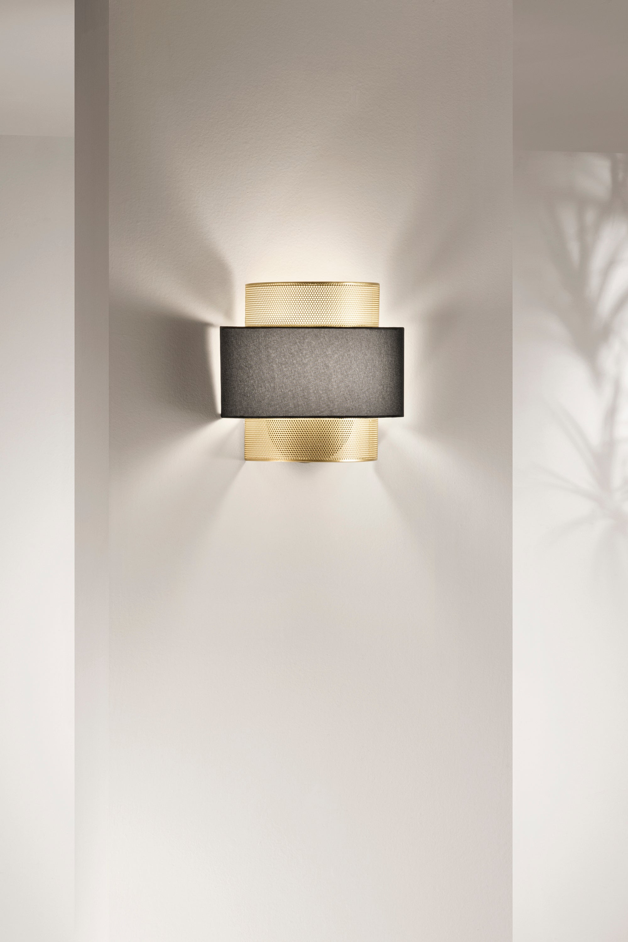 APPLIQUE LOUNGE ORO E NERO IN METALLO 1XE27 25X14X24CM