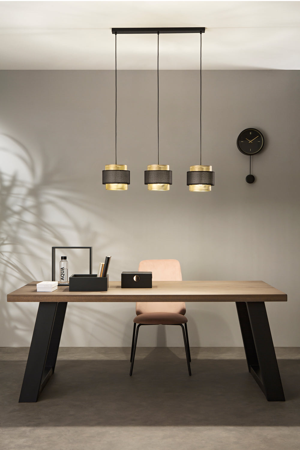 SOSPENSIONE LOUNGE TRE PENDENTI ORO E NERO IN METALLO 3XE27 85X21X200CM