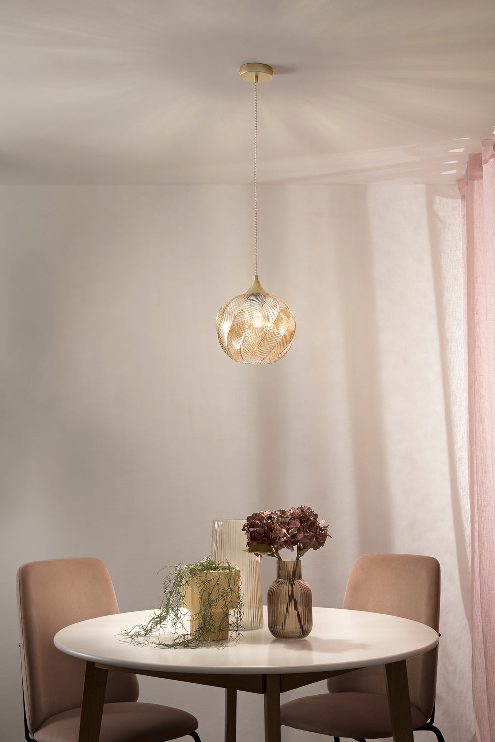 SOSPENSIONE MAJESTY AMBRA IN VETRO 1XE27 23X120CM