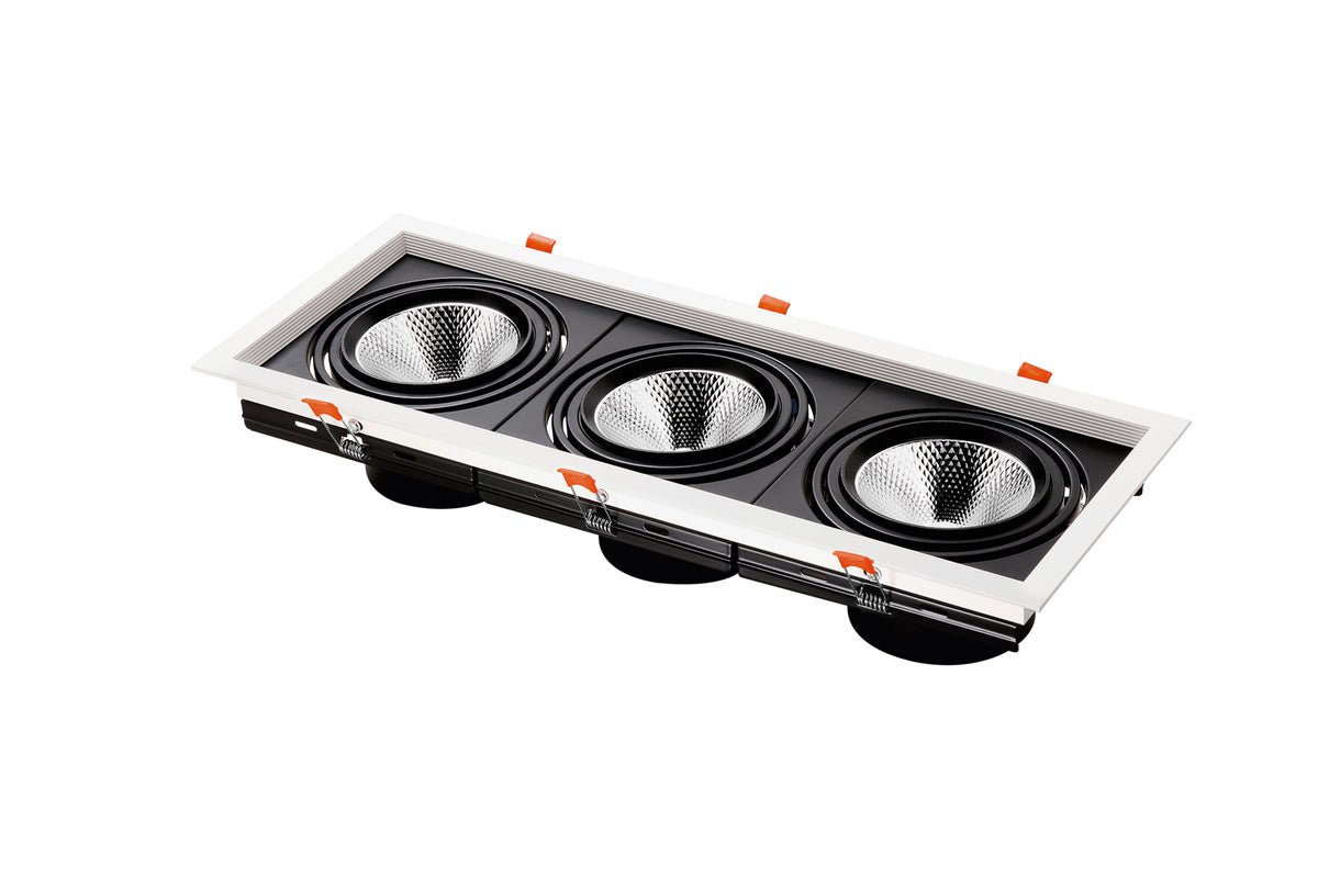 "Faretti ad incasso antiriflesso Destiny con struttura in alluminio 3x30W"