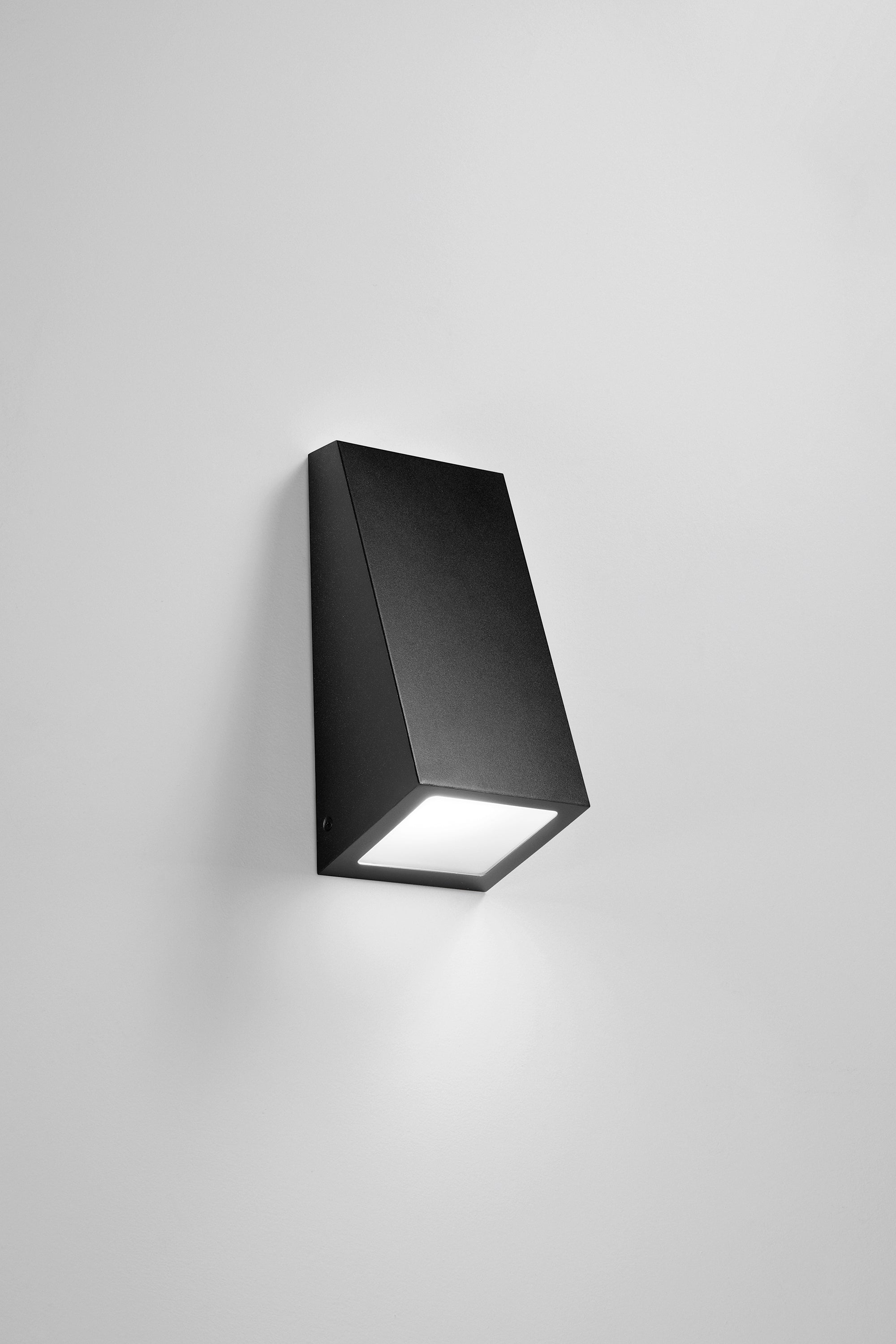 APPLIQUE POPUP NERA IN METALLO IP44 1XE27 118X104X247MM