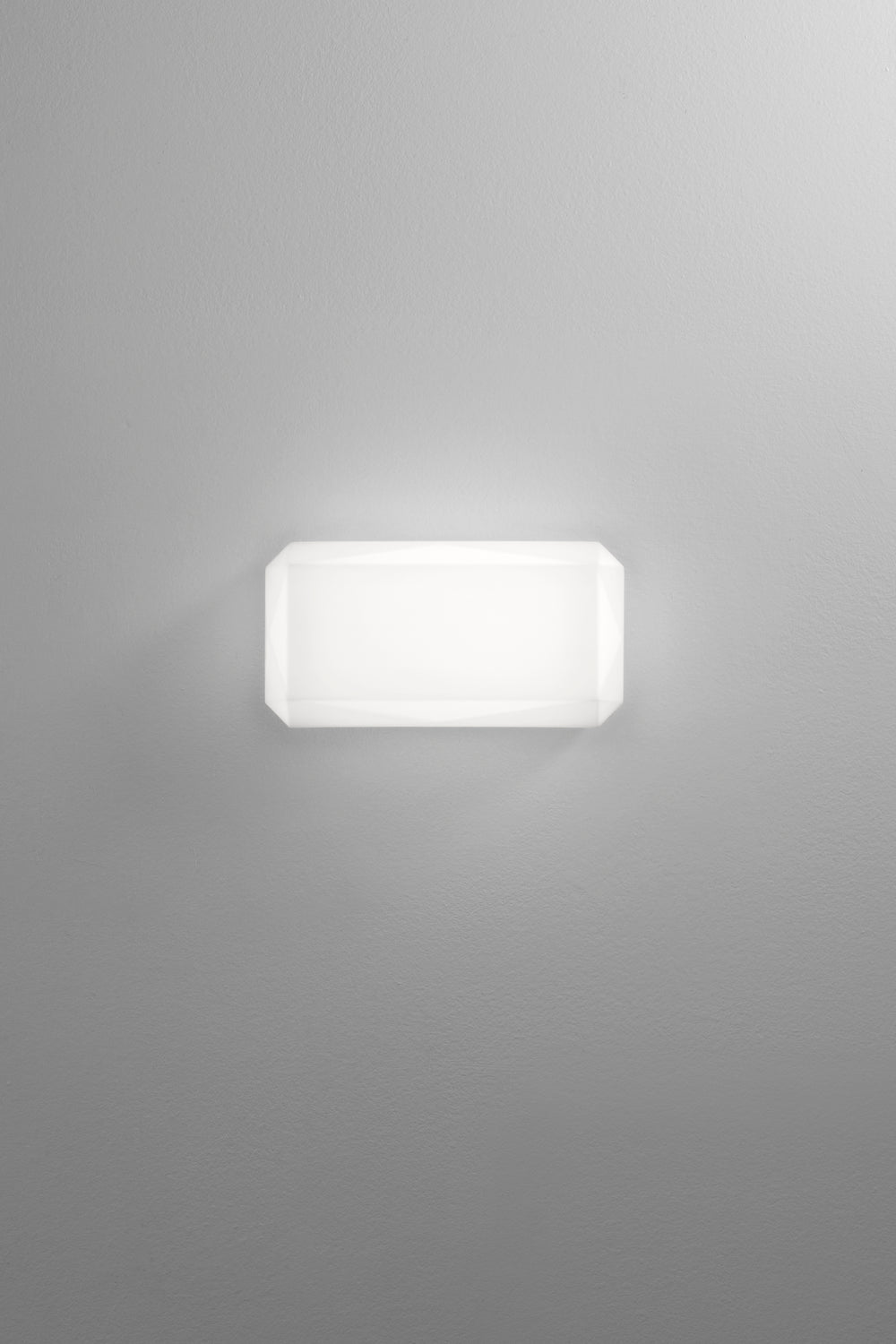 APPLIQUE SINOPE BIANCA IN PMMA CCT 30X15X5.5CM