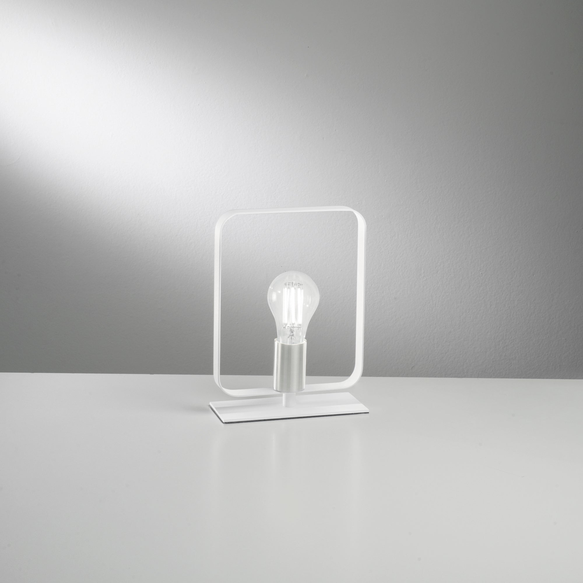 LUME SMITH BIANCO/NICKEL 1XE27 19,5X19,5X24,8CM