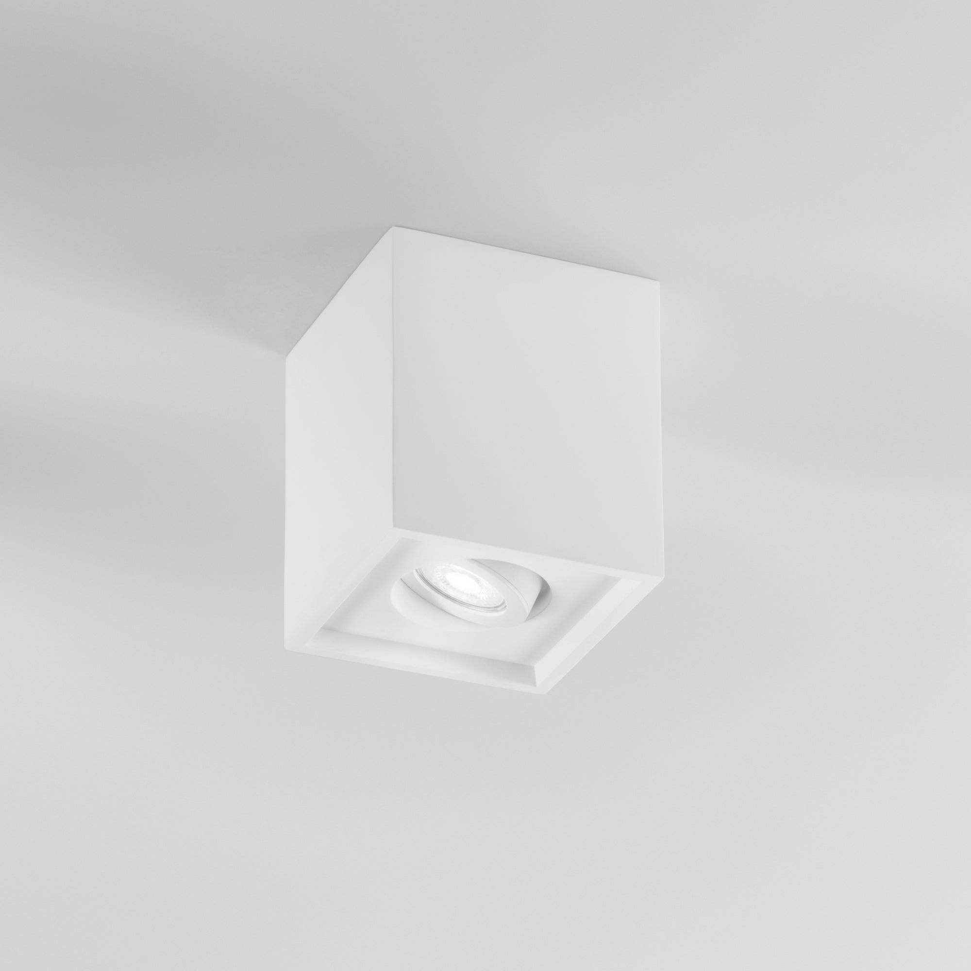PLAFONIERA SPACE QUADRATA ORIENTABILE BIANCA 1XGU10 13,4X13,4X16CM