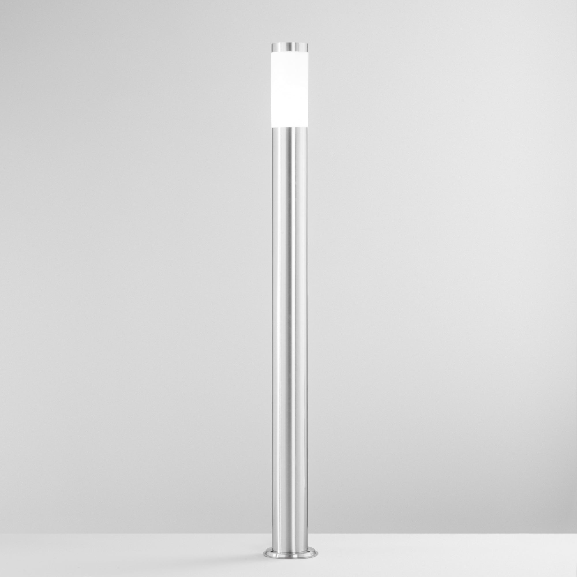 PALETTO TOKYO NIKEL 1XE27 IP44 11,5X110CM