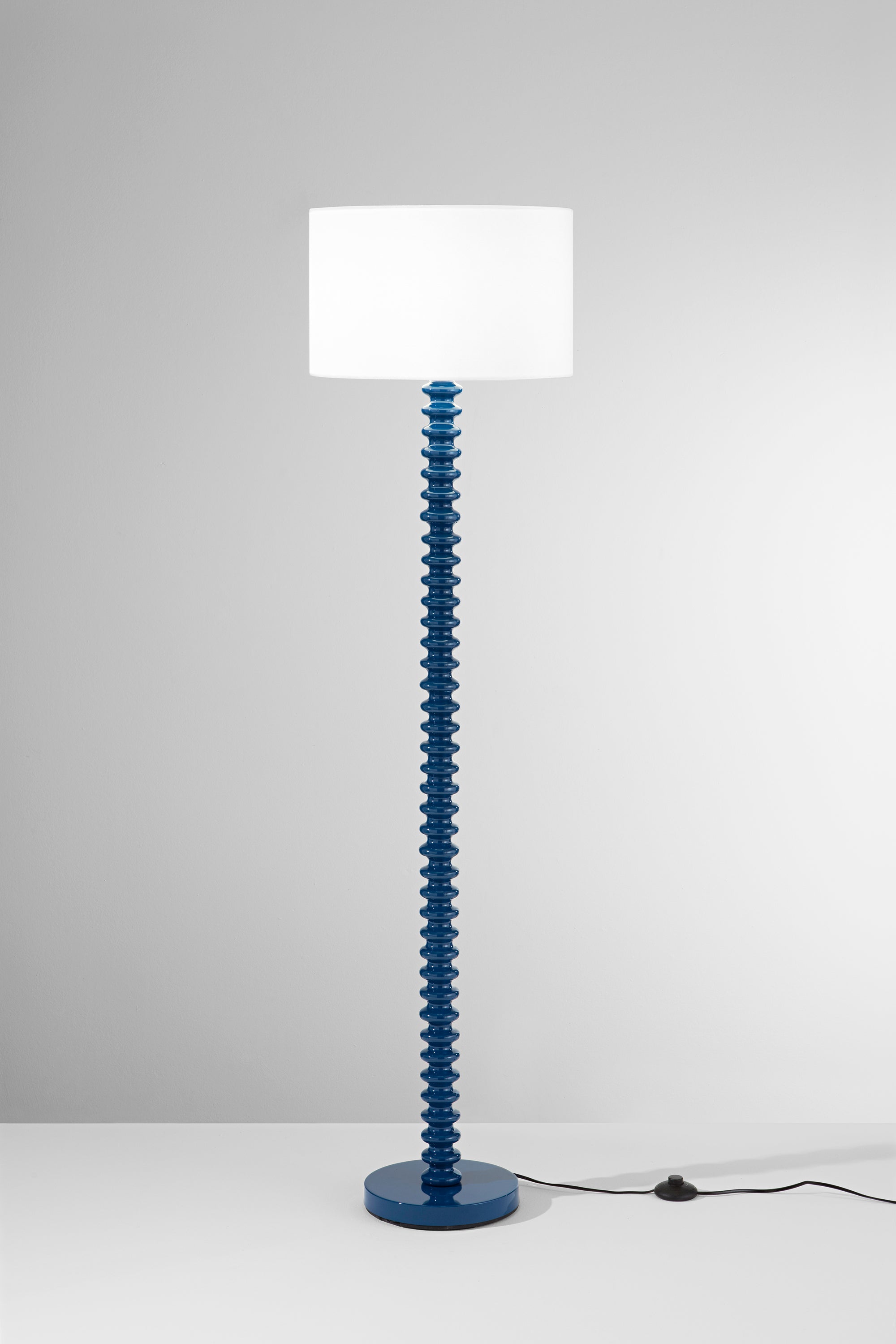 PIANTANA SULTAN BLU IN METALLO+VELLUTO 1XE27 15W, LAMP. Dia40XH20CM, STRTTURA 40X40X153CM
