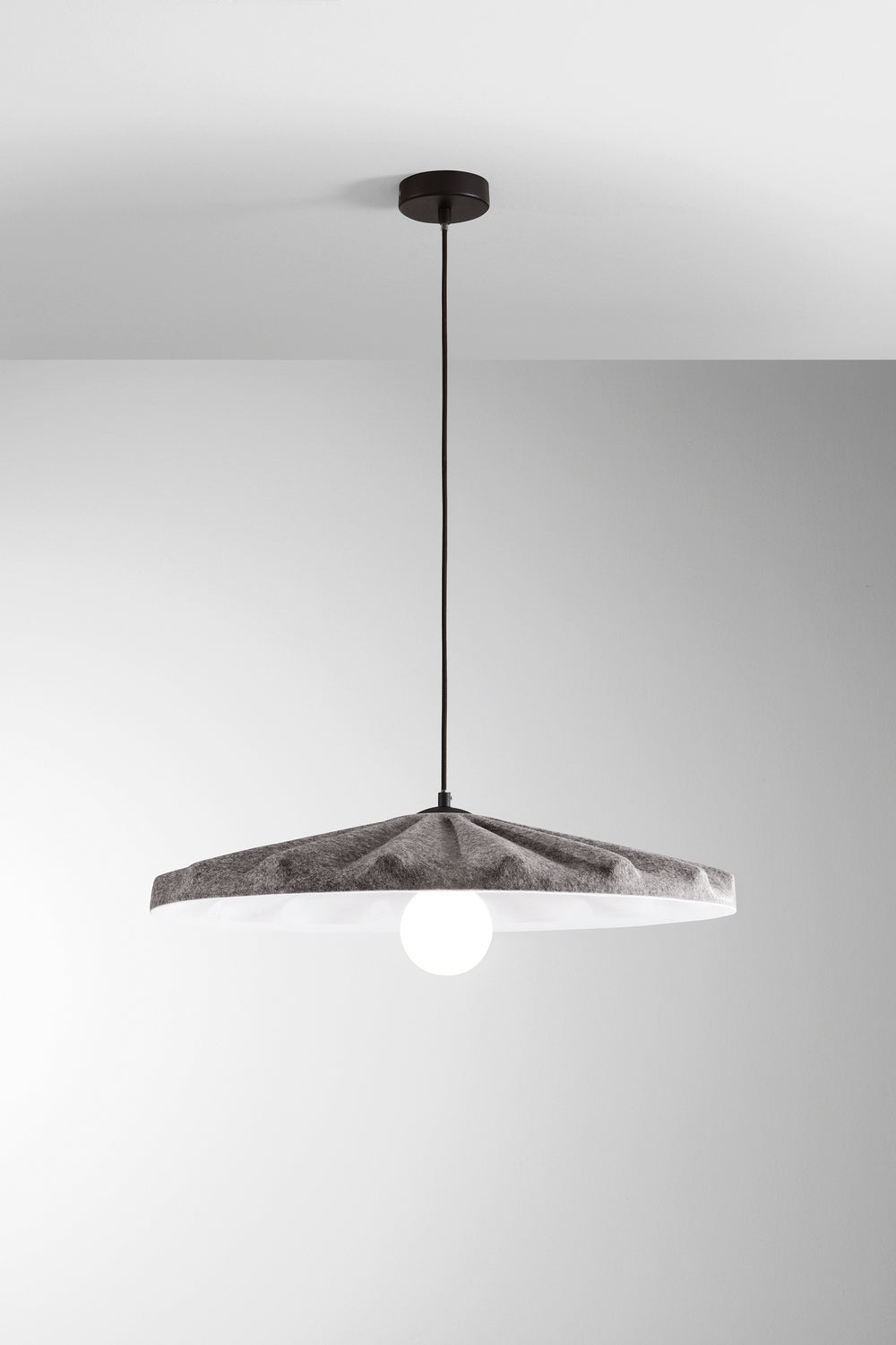 SOSPENSIONE WIMBLEDON IN FELTRO GRIGIO CAVO 2M PARALUME 69CM 1XE27