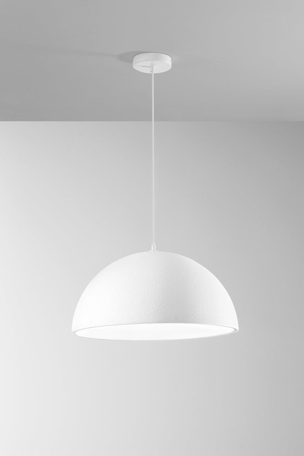 SOSPENSIONE XENIA BIANCA IN PU 1XE27 50X25CM