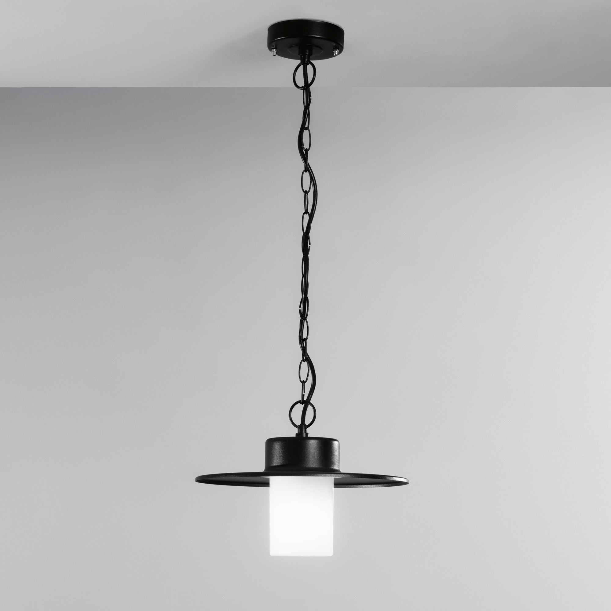 SOSPENSIONE YORK NERA 1XE27 IP44 30X80CM