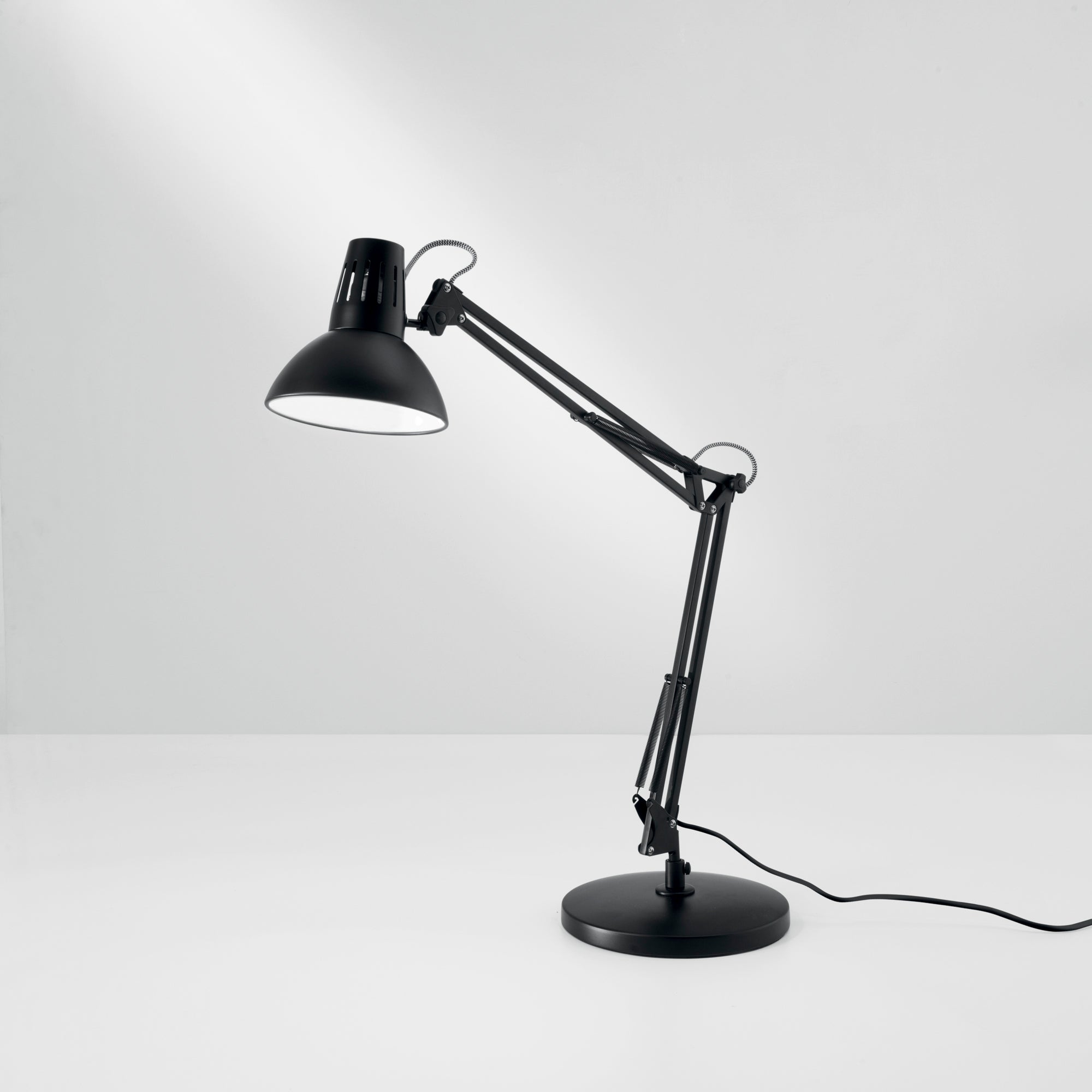 LAMPADA DA TAVOLO ARTIFEX NERA 1XE27 23X23X73,8CM