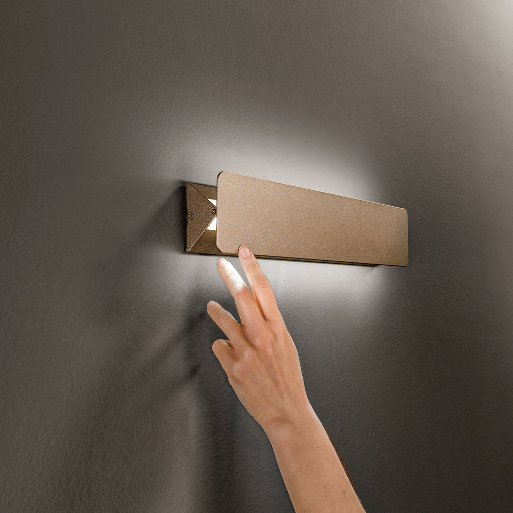 APPLIQUE LED AILERON BRONZO 10W 1300LM 4000K 35X5,5X8CM