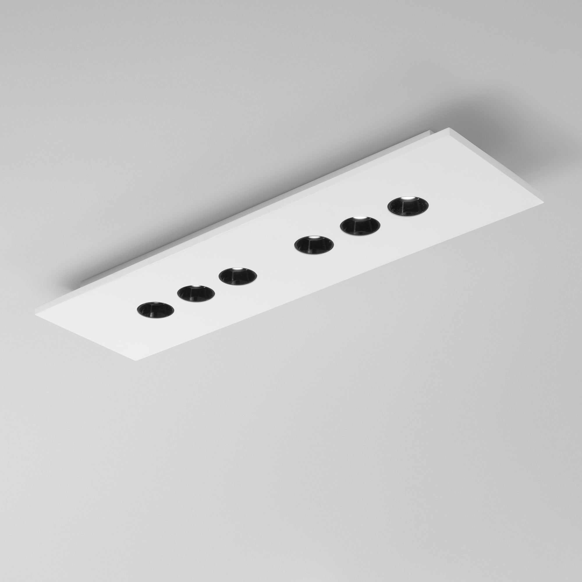 PLAFONIERA LED XICO BIANCA 6X3W 1260LM CCT 70X4,7X20CM