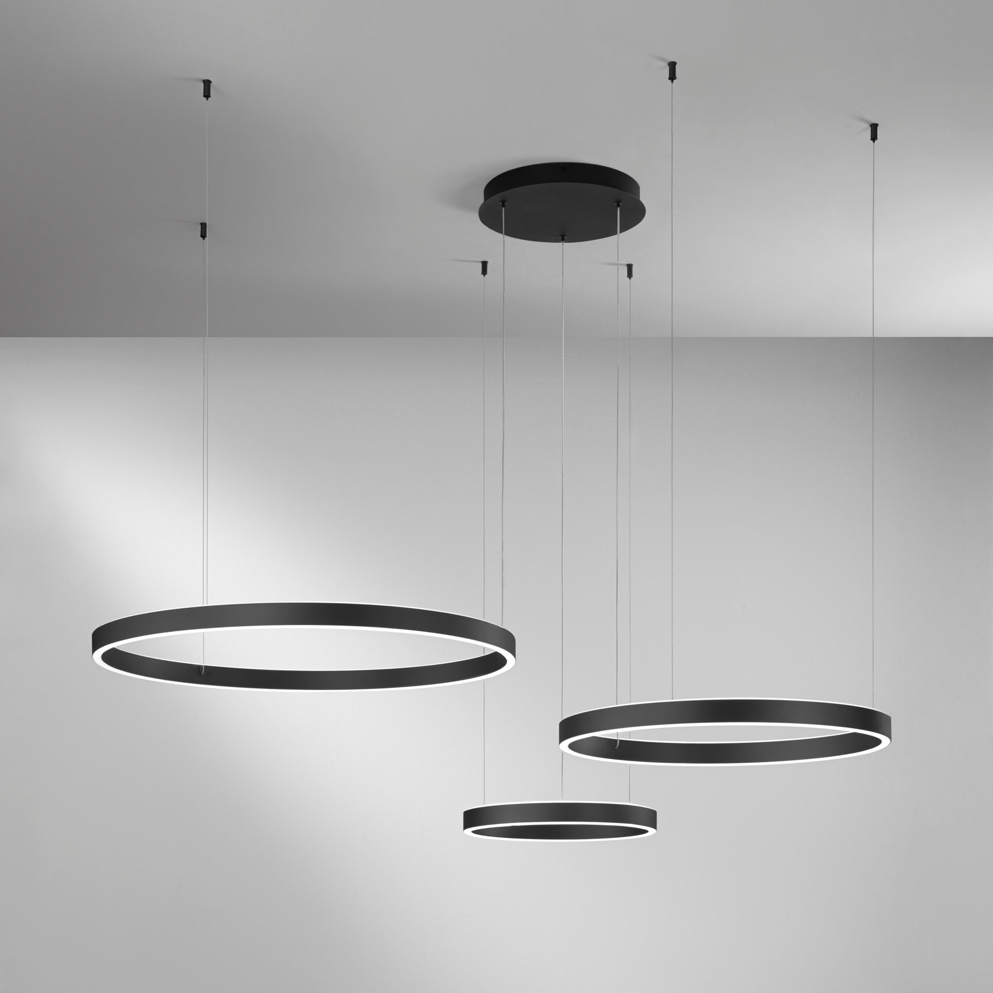 SOSPENSIONE LED AKROBAT NERA 120W 19800LM CCT 120X150CM