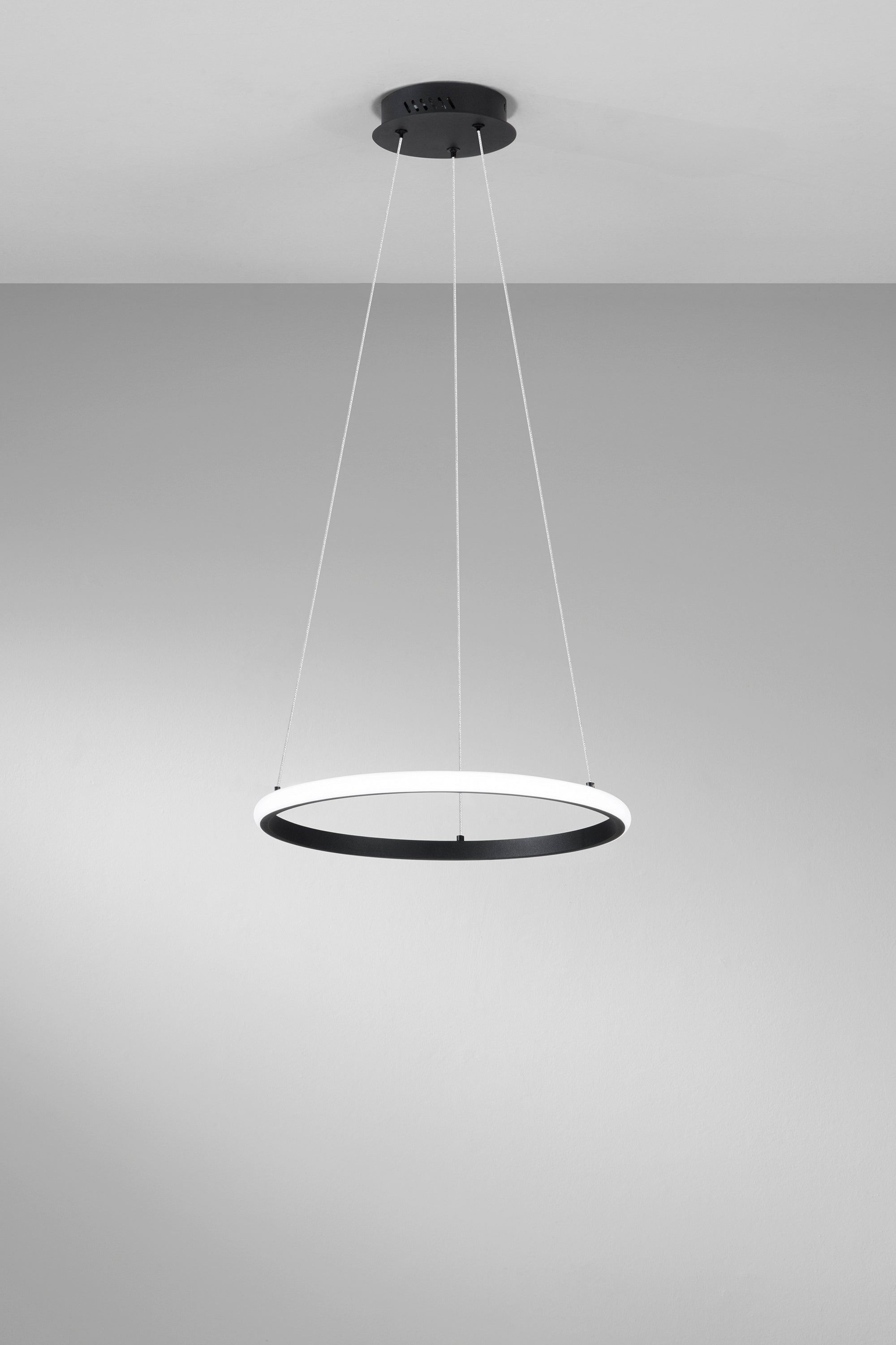 SOSPENSIONE LED AXIS NERA 20W 2200LM CCT 40X150CM