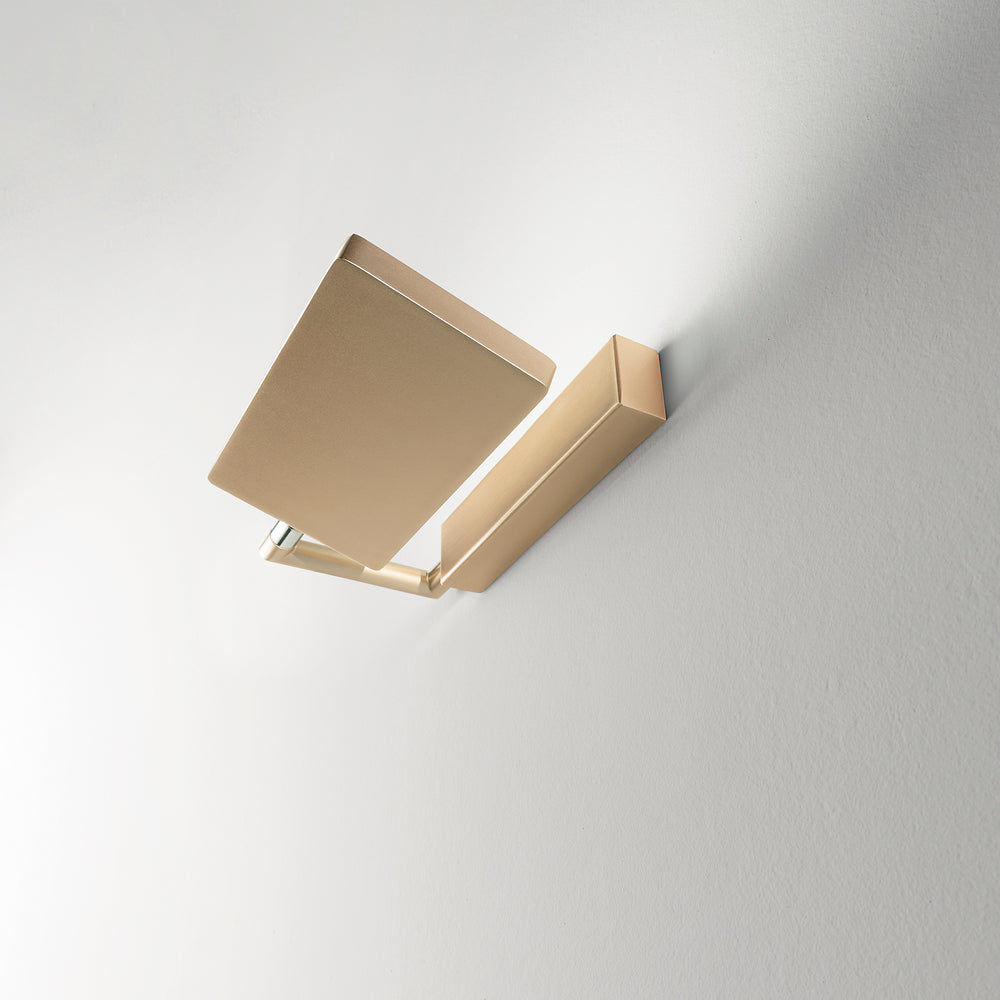 APPLIQUE LED BOOK ORO 18W 1820LM 3200K 22,5X15X10CM
