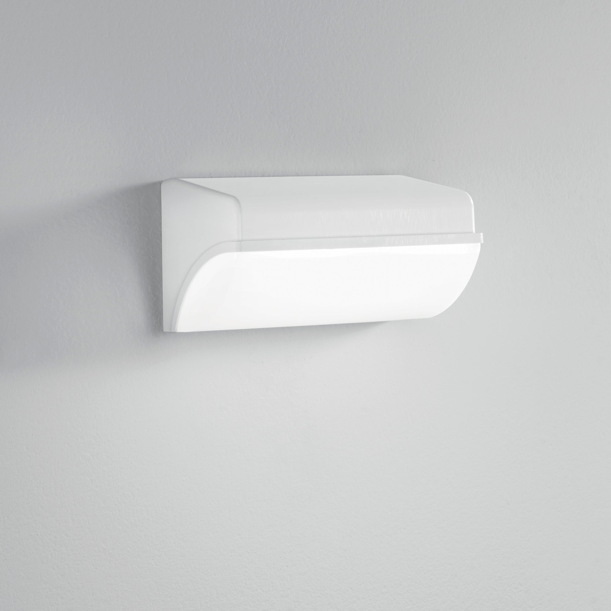 APPLIQUE LED BORDER BIANCA 30W 3550LM CCT IP65 26,2X13X12,8CM