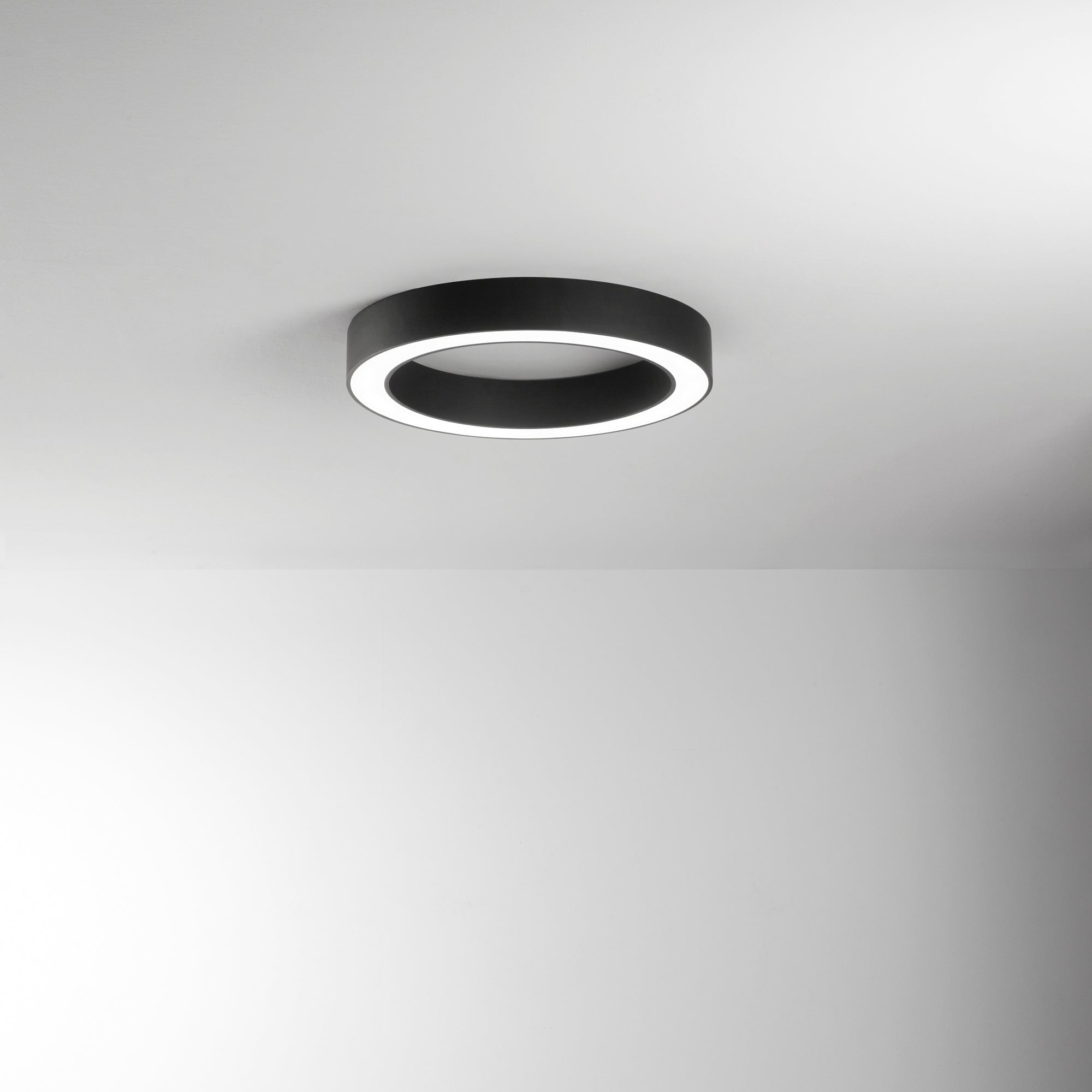 PLAFONIERA LED DEMOS NERA 60W 6600LM CCT 60X8,5CM