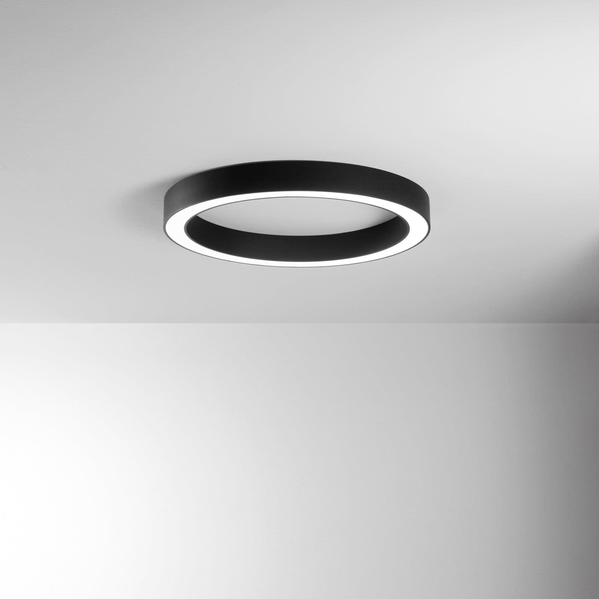 PLAFONIERA LED DEMOS NERA 80W 8800LM CCT 80X8,5CM