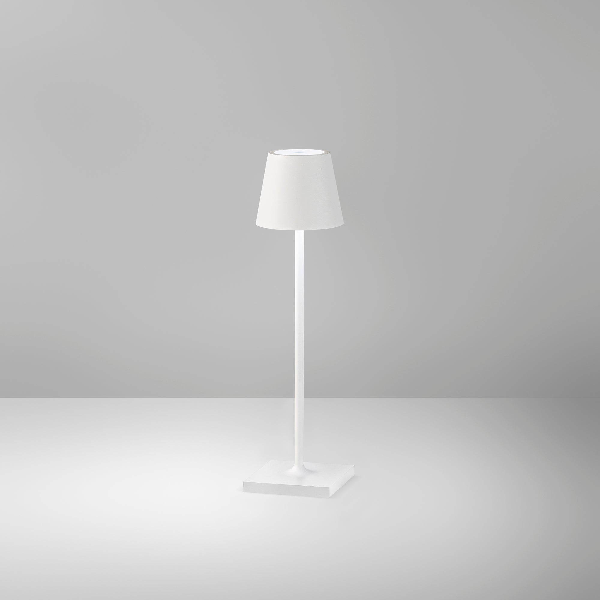 LAMPADA DA TAVOLO RICARICABILE LED DRINK BIANCA 1,5W 165LM 3000K DIMM. IP54 7X25CM