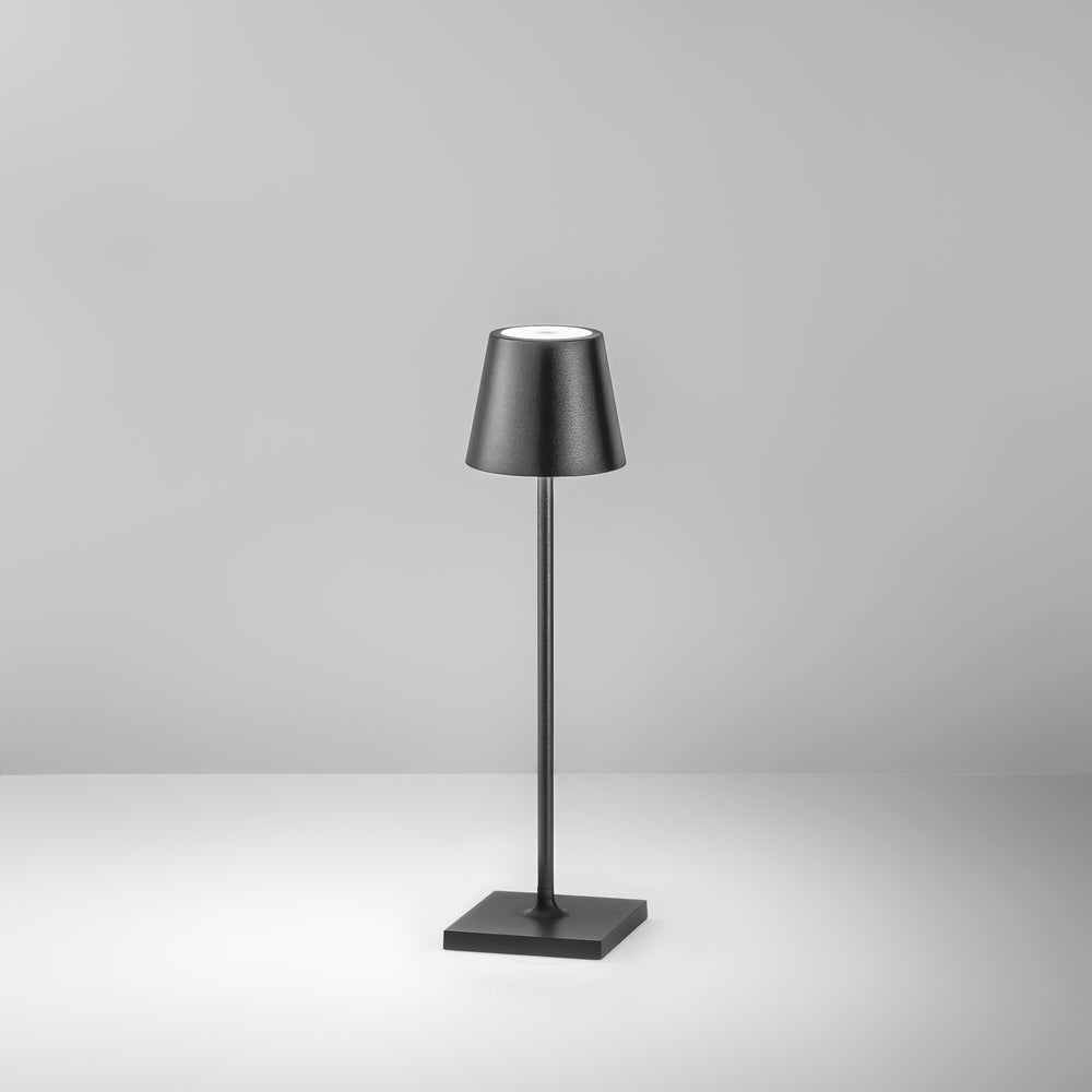 LAMPADA DA TAVOLO RICARICABILE LED DRINK NERA 1,5W 165LM 3000K DIMM. IP54 7X25CM