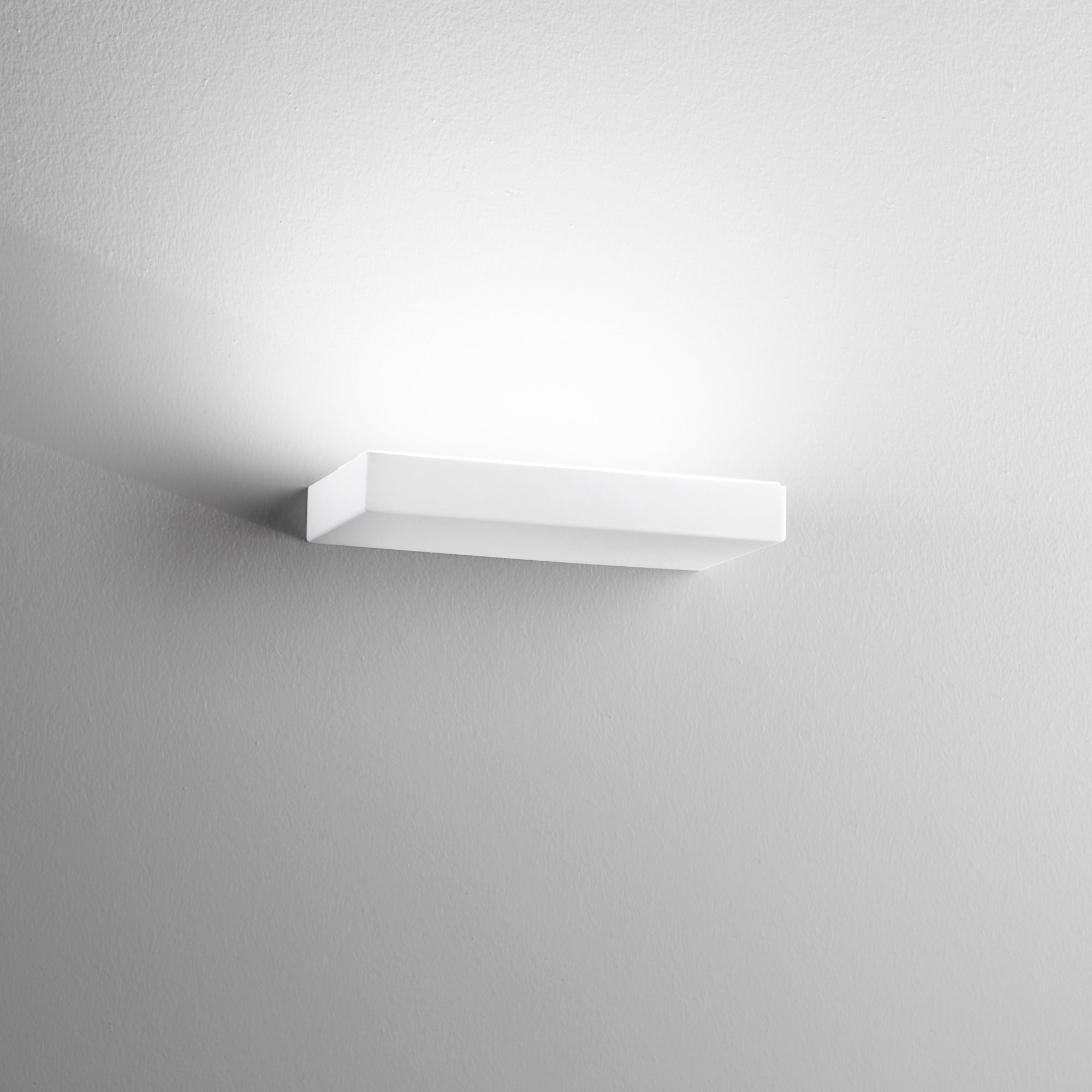 APPLIQUE LED EIDOS BIANCA 20W-30W-40W 5440LM CCT 24X15X3,5CM