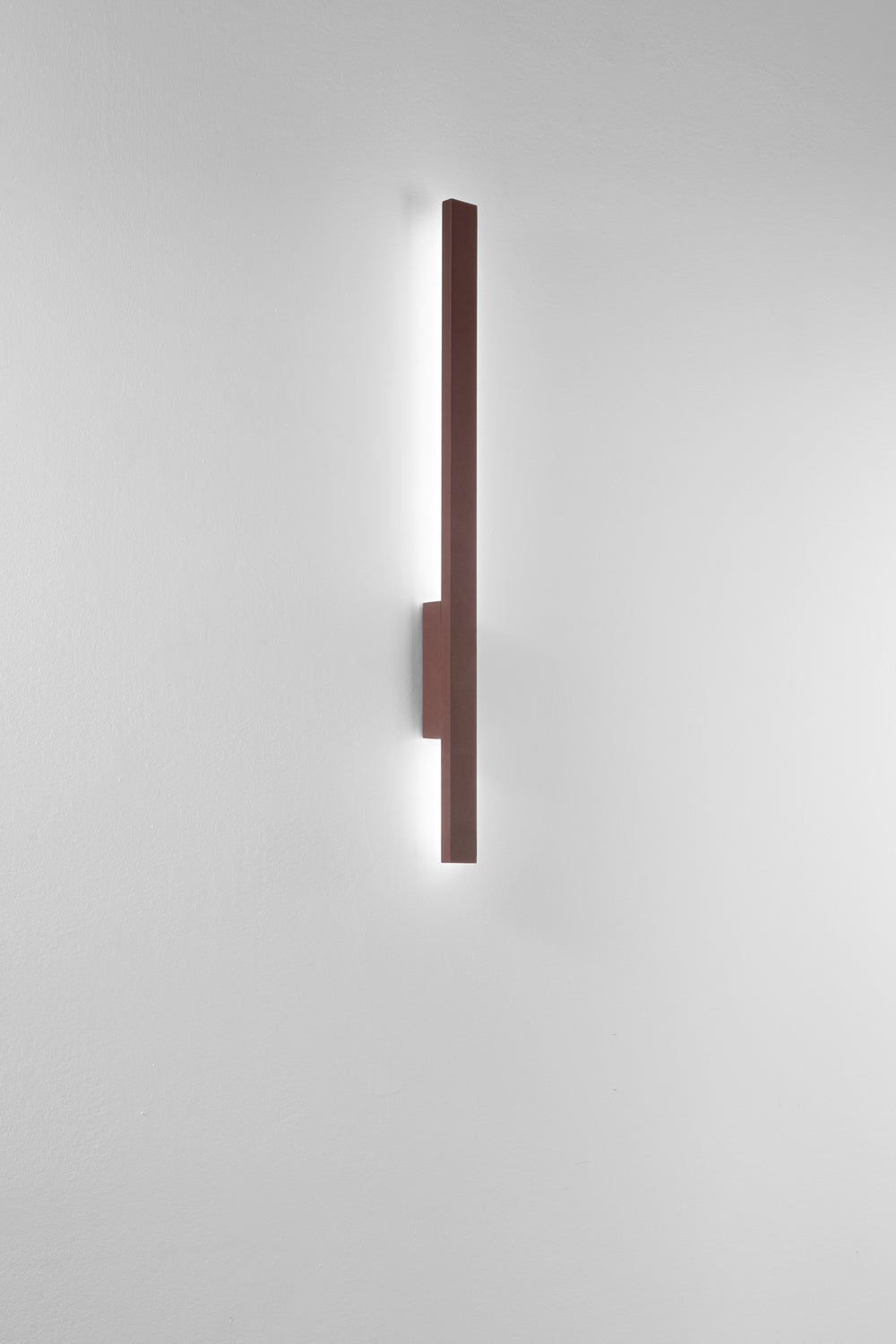 APPLIQUE LED HERCULES CORTEN IN ALLUMINIO E DIFFUSORE IN PC 23W 3500LM CCT 2700/3300/4000K IP65 60X55X1000MM