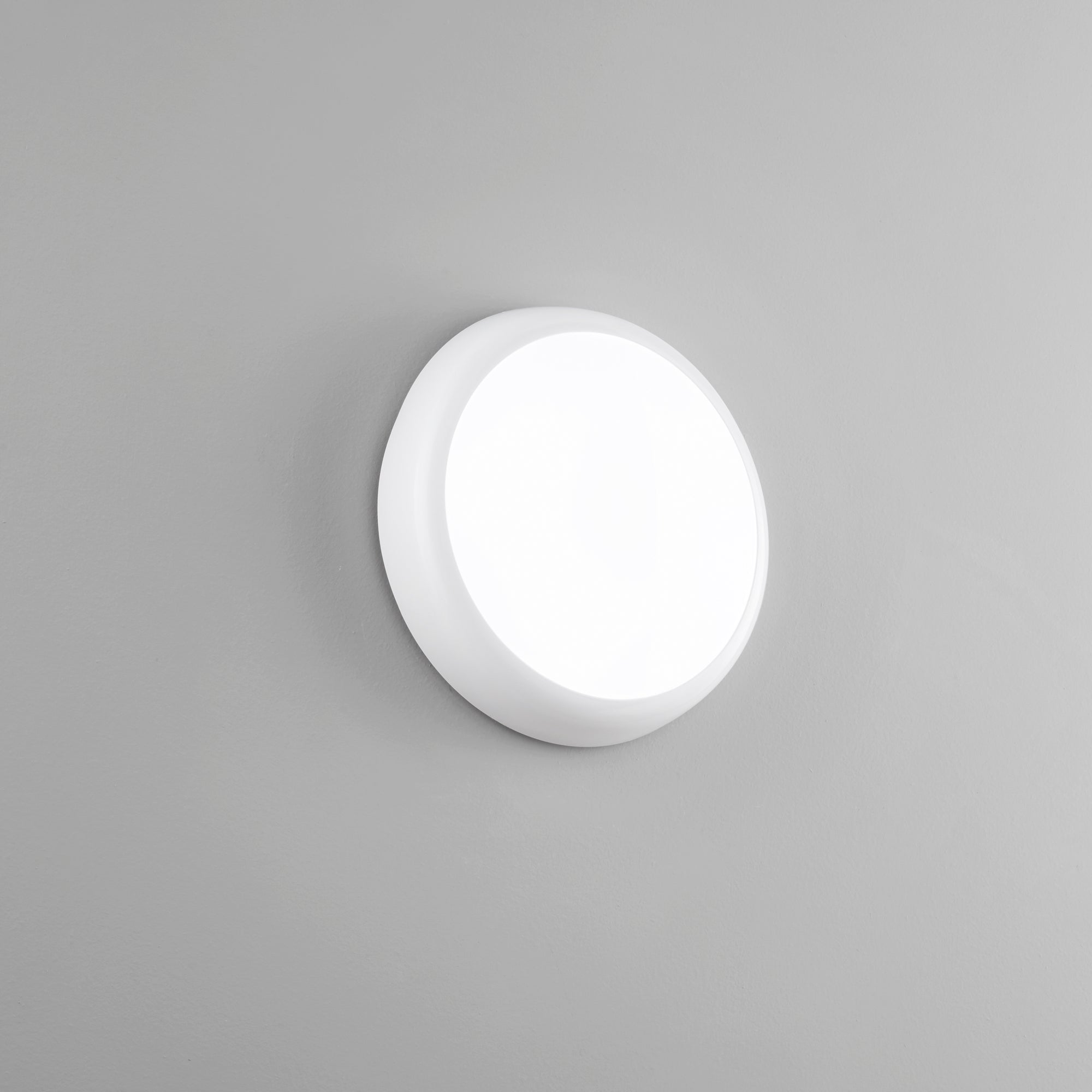 PLAFONIERA LED HUBLOT BIANCA 18W 1800LM CCT IP65 CON SENSORE 32X7,2CM