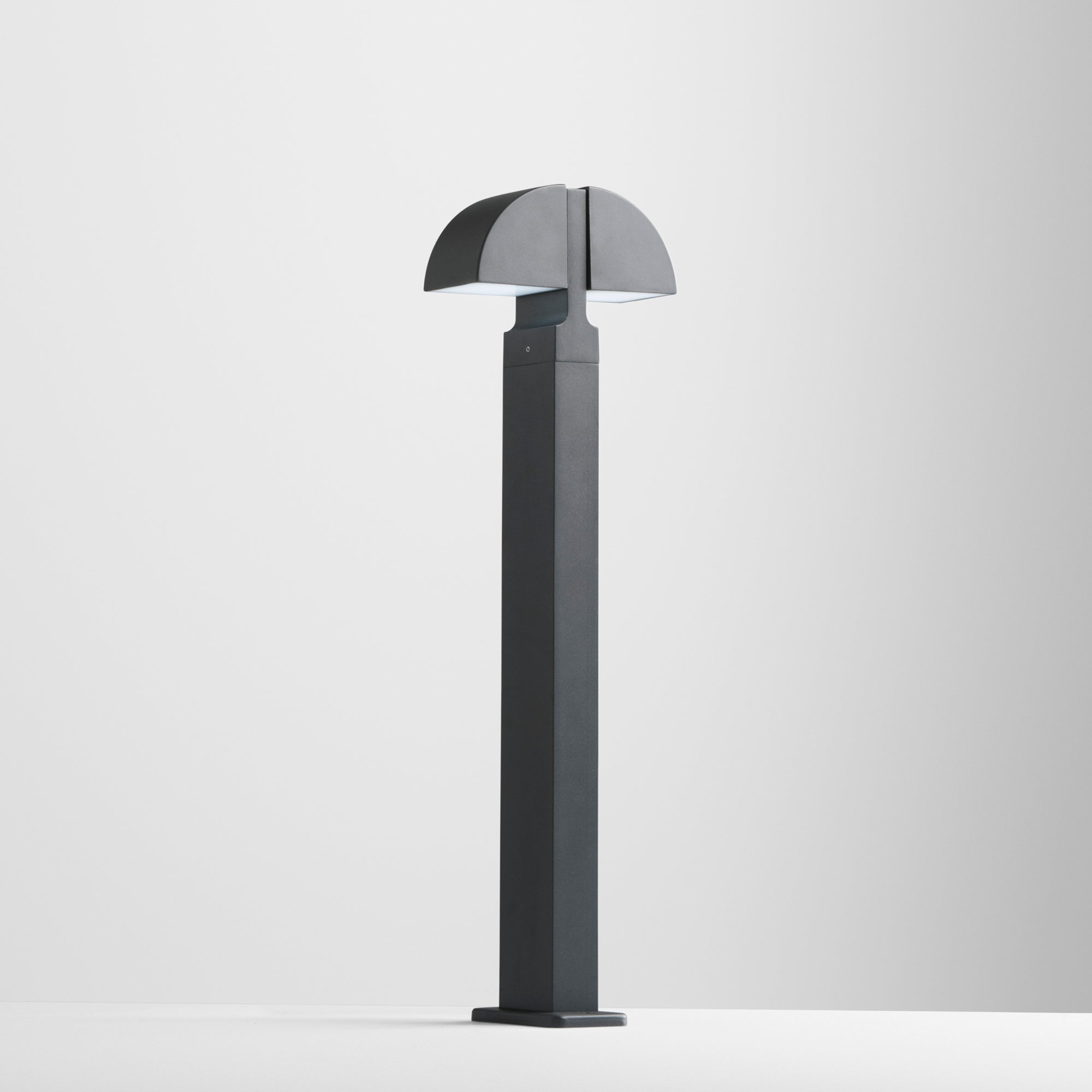 PALO LED IDEM ORIENTABILE ANTRACITE IN METALLO 8W 840LM 4000K IP44 20,2X14X70CM