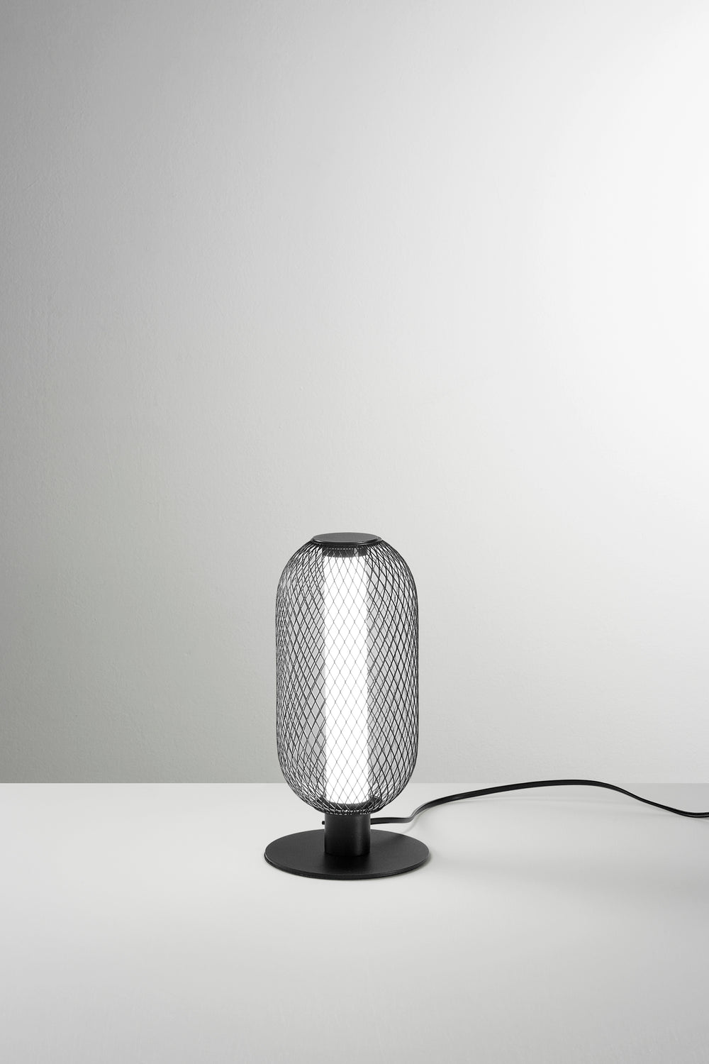 LUME LED INKAS NERO IN METALLO 11W 1260LM CCT 3000/3500/4000K 29X16X16CM
