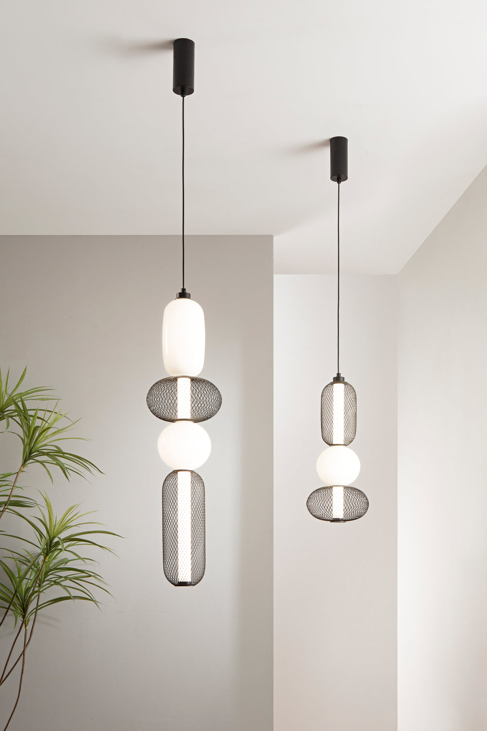 SOSPENSIONE LED INKAS NERA IN VETRO 21W 2460LM CCT 3000/3500/4000K 60X22X22CM