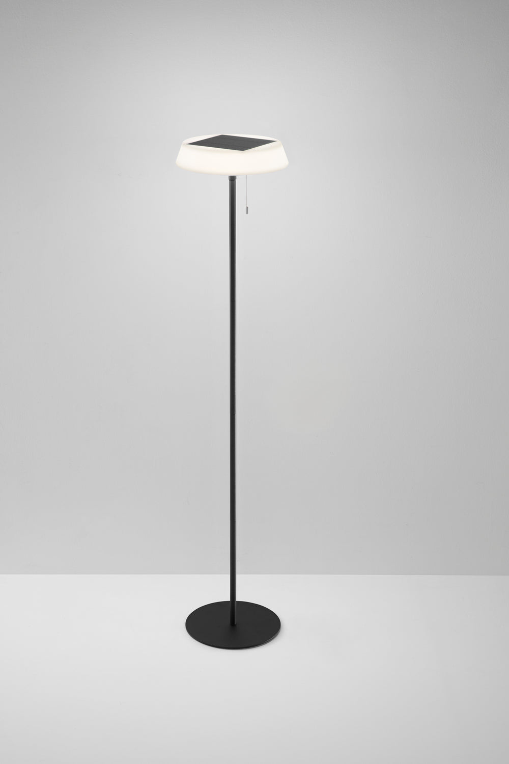 PIANTANA SOLARE RICARICABILE LED JIN NERA 2,6W CCT DIMM. IP54 D300XH1500MM
