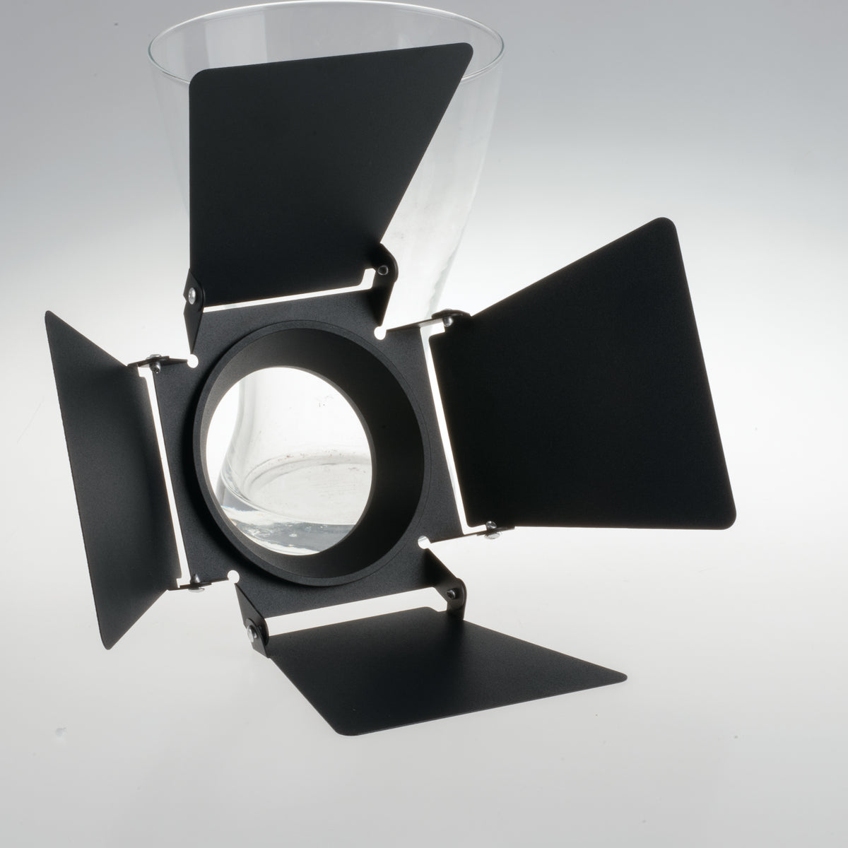 "Deviatore flusso luminoso per faro da binario JET 8 cm."