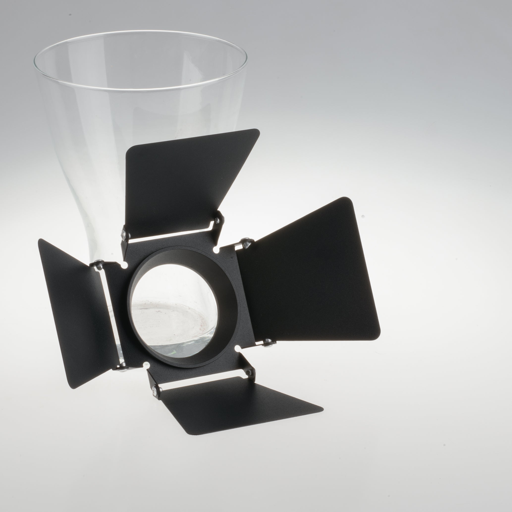 "Deviatore flusso luminoso per faro da binario JET 7 cm."