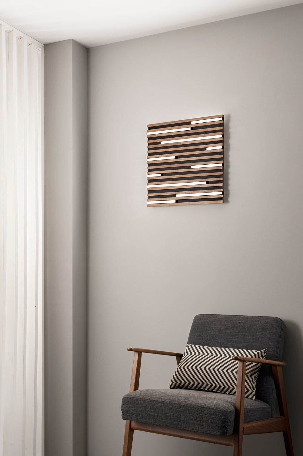 PLAFONIERA LED KUMA NERA IN LEGNO 24W CCT 2700/3200/4000K L41X41XH5,2 CM