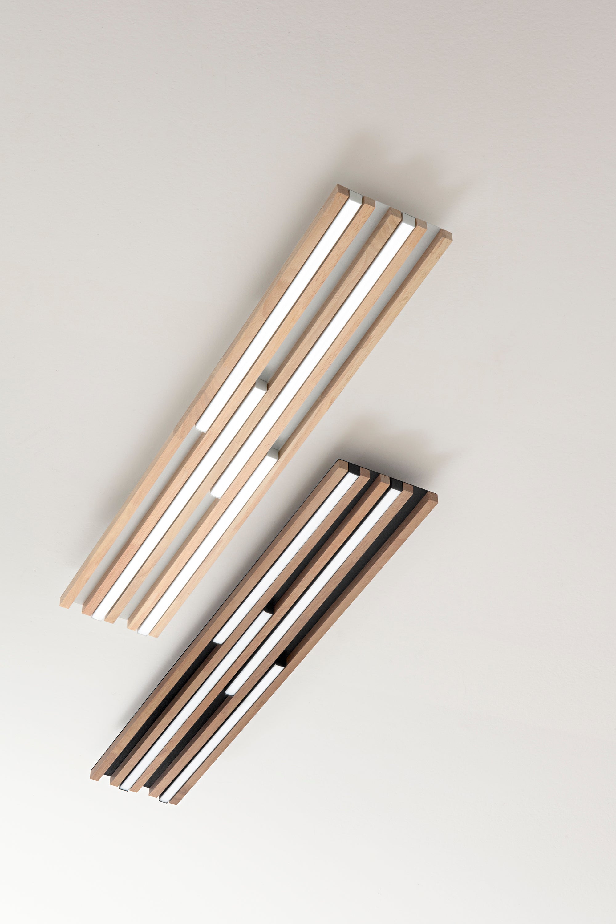 PLAFONIERA LED KUMA BIANCA IN LEGNO 24W CCT 2700/3200/4000K L80X 15XH5,2